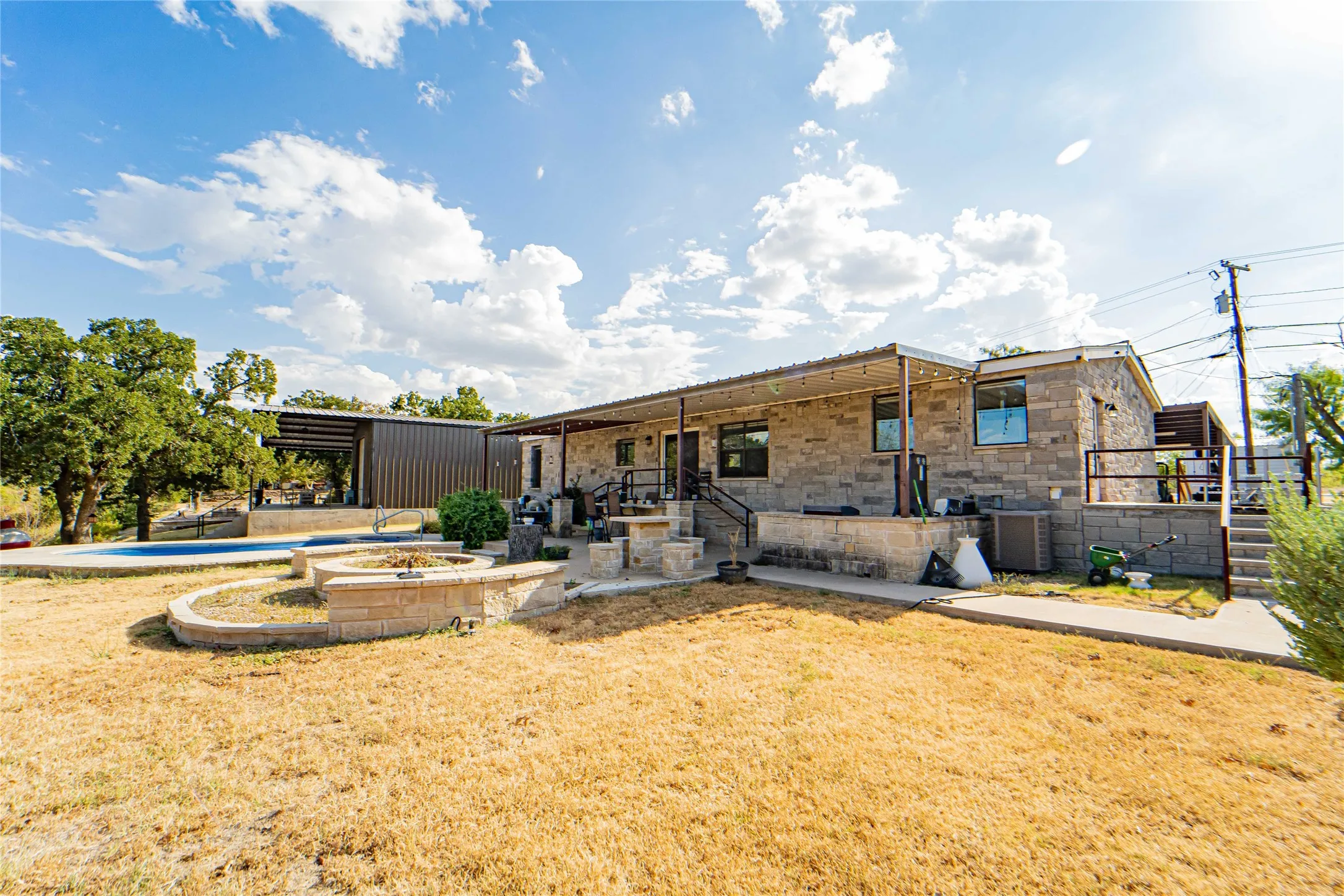 Single Family Residence For Sale in Stephens County , 236 Fm 3201, Breckenridge, Texas 76424, 4 Bedroom, 2 Bathroom, Garage spaces, 1,904 Sqft, built in 2018, mls#21378333, Real Estate Agent in Breckenridge, Homes For Sale in Stephens county, Homes For Sale in Breckenridge, Realtor in Breckenridge Texas, Real Estate Brokerage Independent Realty Texas, Luminita Cordes Realtor