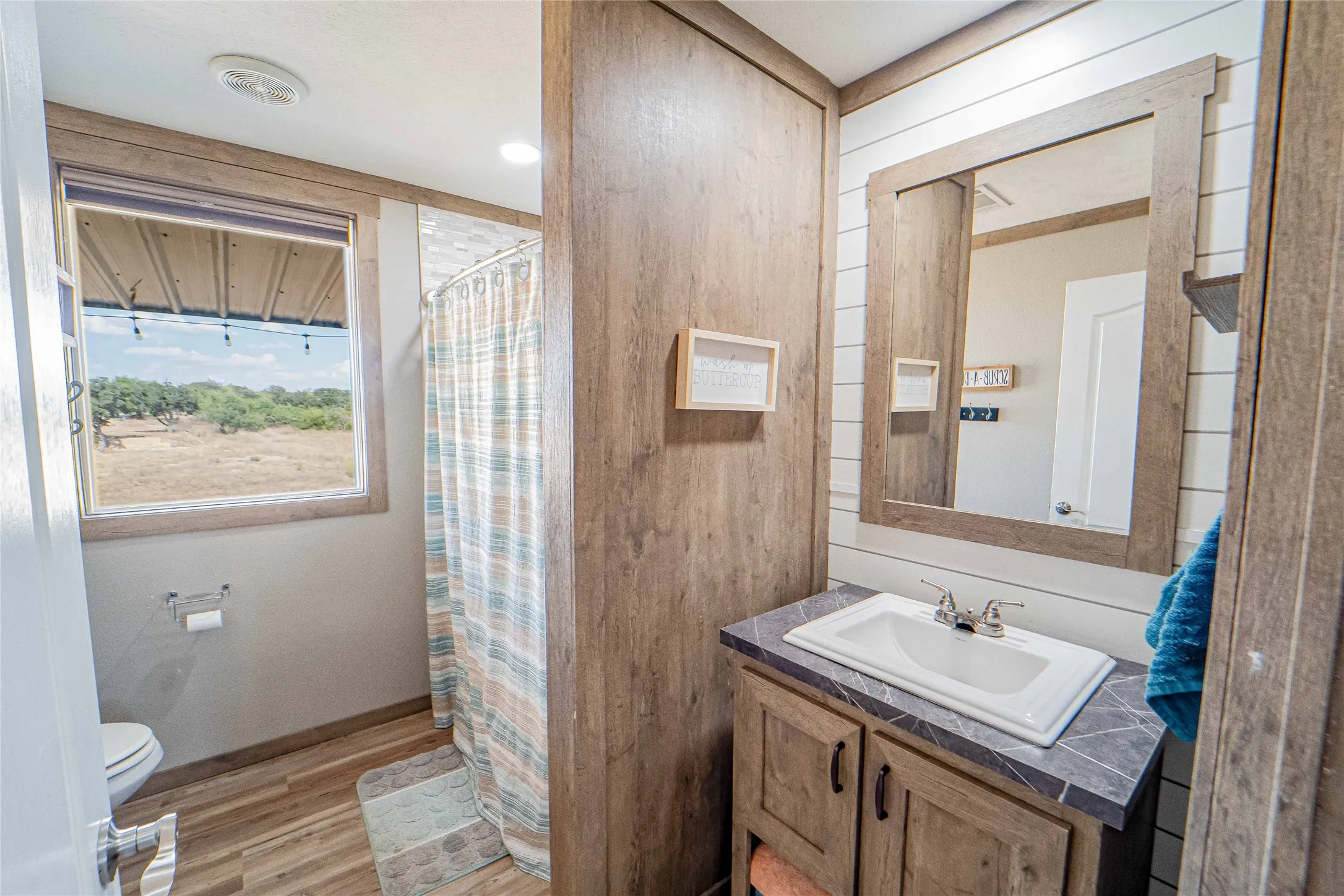 Single Family Residence For Sale in Stephens County , 236 Fm 3201, Breckenridge, Texas 76424, 4 Bedroom, 2 Bathroom, Garage spaces, 1,904 Sqft, built in 2018, mls#21378333, Real Estate Agent in Breckenridge, Homes For Sale in Stephens county, Homes For Sale in Breckenridge, Realtor in Breckenridge Texas, Real Estate Brokerage Independent Realty Texas, Luminita Cordes Realtor