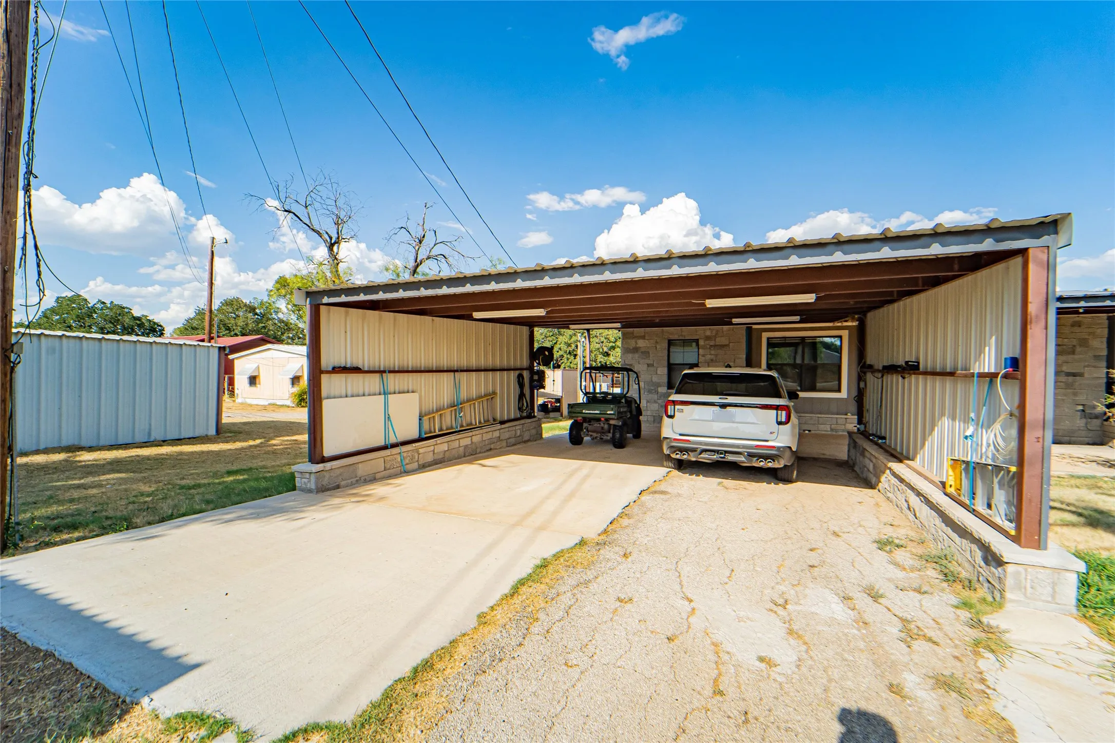 Single Family Residence For Sale in Stephens County , 236 Fm 3201, Breckenridge, Texas 76424, 4 Bedroom, 2 Bathroom, Garage spaces, 1,904 Sqft, built in 2018, mls#21378333, Real Estate Agent in Breckenridge, Homes For Sale in Stephens county, Homes For Sale in Breckenridge, Realtor in Breckenridge Texas, Real Estate Brokerage Independent Realty Texas, Luminita Cordes Realtor