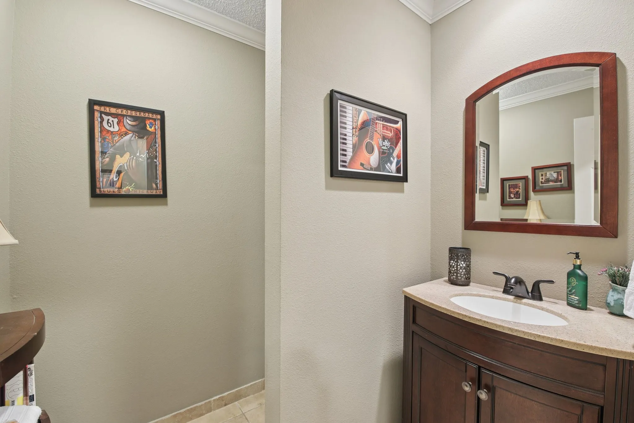 Half Bath Crown molding accents