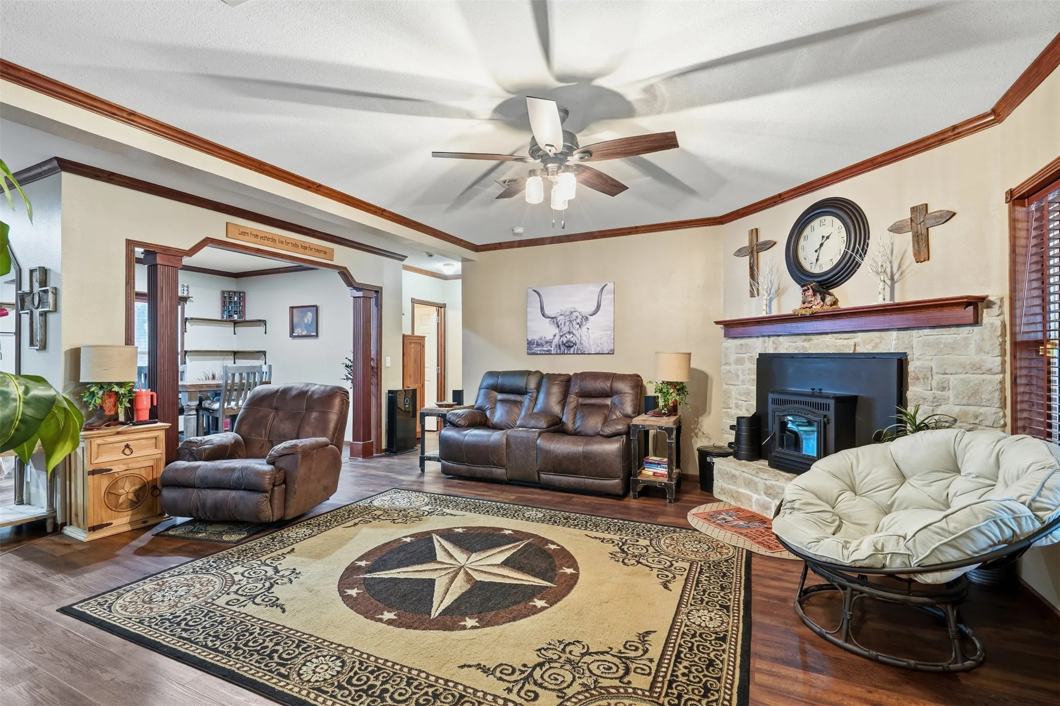 Manufactured Home For Sale in Johnson County , 3717 Woodview Drive, Joshua, Texas 76058, 3 Bedroom, 2 Bathroom, 1 Garage spaces, 1,920 Sqft, built in 2013, mls#21372800, Real Estate Agent in Joshua, Homes For Sale in Johnson county, Homes For Sale in Joshua, Realtor in Joshua Texas, Real Estate Brokerage Independent Realty Texas, Luminita Cordes Realtor
