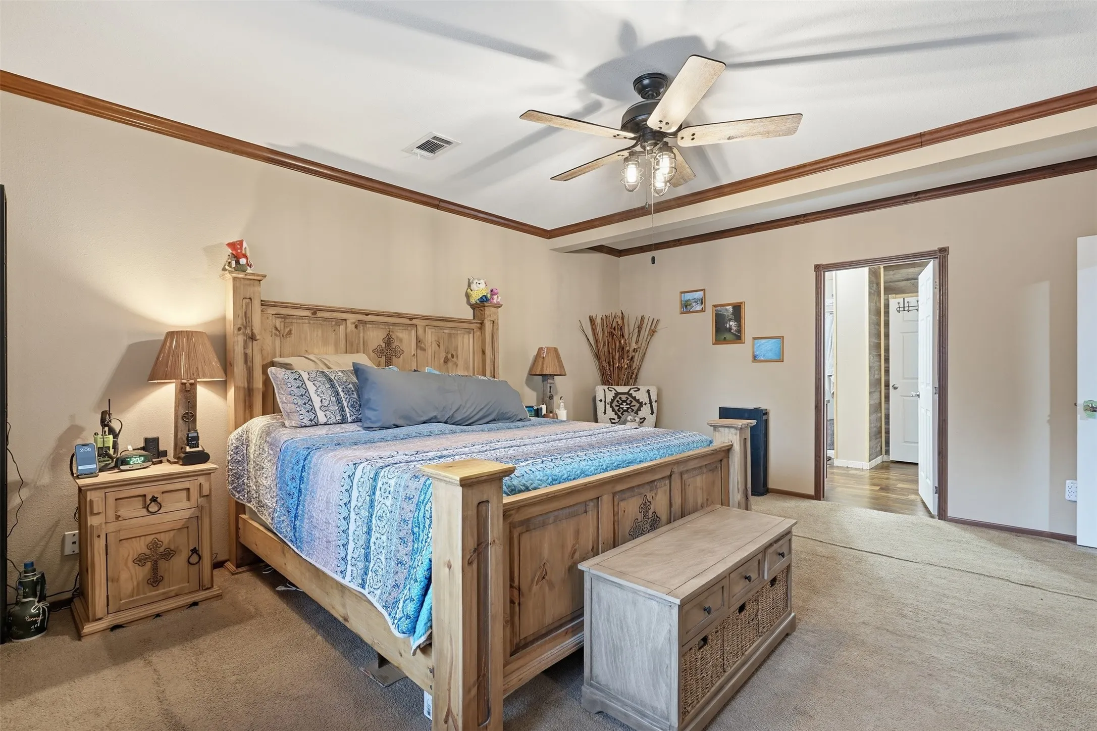 Manufactured Home For Sale in Johnson County , 3717 Woodview Drive, Joshua, Texas 76058, 3 Bedroom, 2 Bathroom, 1 Garage spaces, 1,920 Sqft, built in 2013, mls#21372800, Real Estate Agent in Joshua, Homes For Sale in Johnson county, Homes For Sale in Joshua, Realtor in Joshua Texas, Real Estate Brokerage Independent Realty Texas, Luminita Cordes Realtor