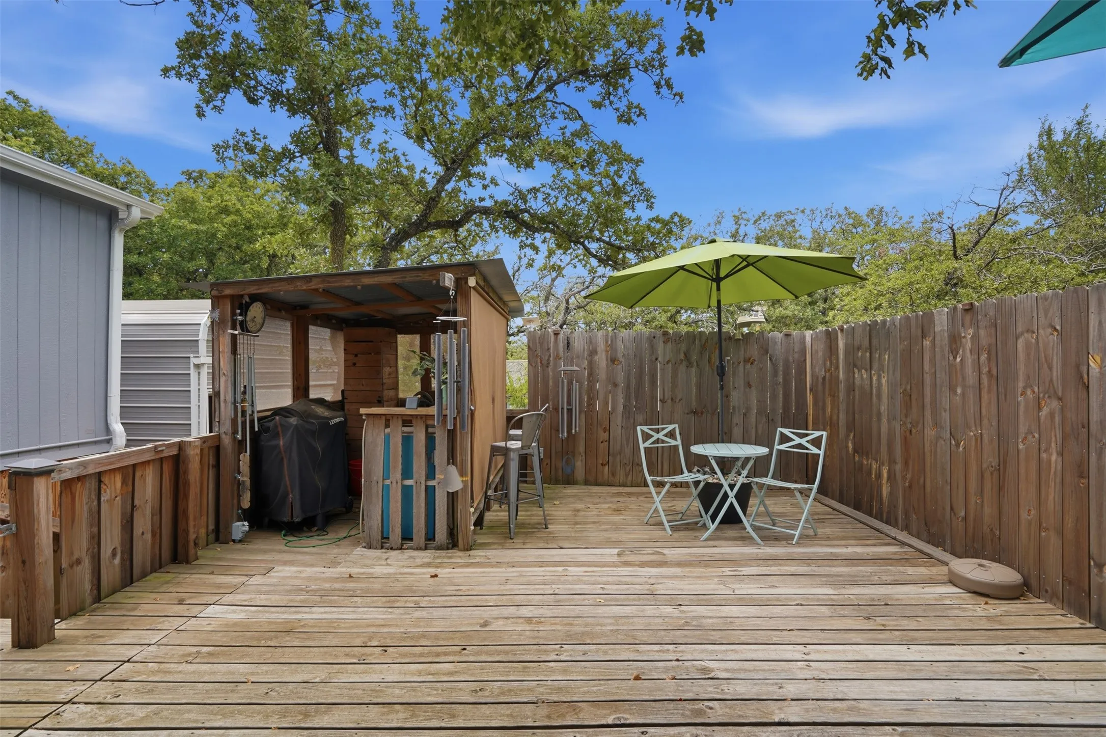 Manufactured Home For Sale in Johnson County , 3717 Woodview Drive, Joshua, Texas 76058, 3 Bedroom, 2 Bathroom, 1 Garage spaces, 1,920 Sqft, built in 2013, mls#21372800, Real Estate Agent in Joshua, Homes For Sale in Johnson county, Homes For Sale in Joshua, Realtor in Joshua Texas, Real Estate Brokerage Independent Realty Texas, Luminita Cordes Realtor