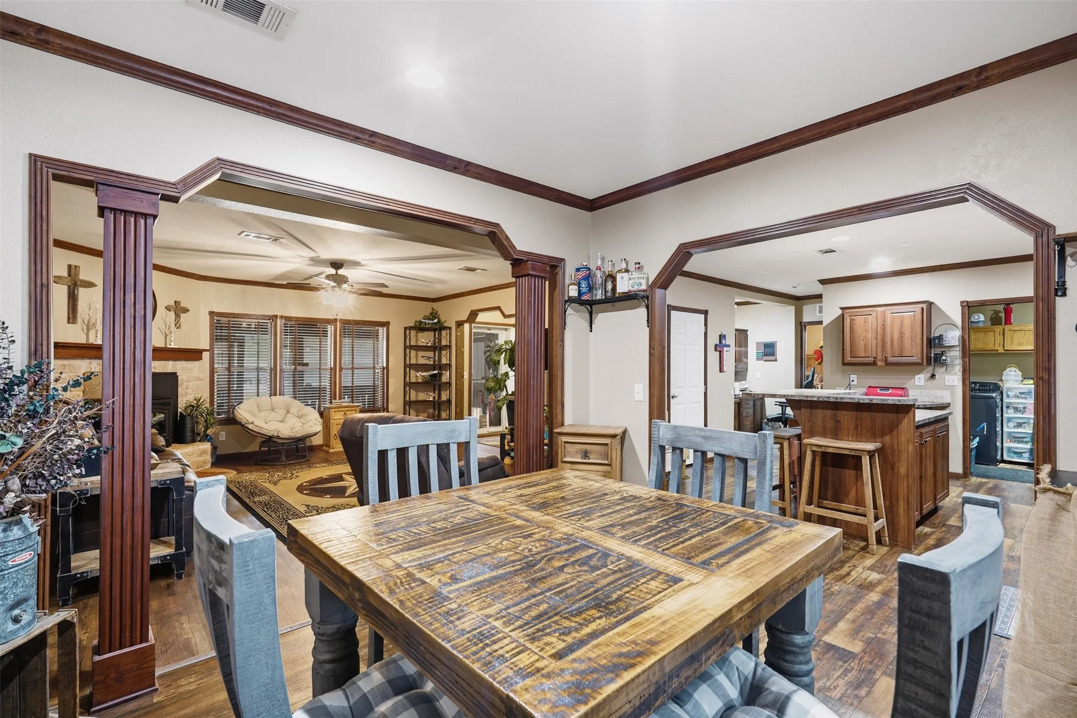 Manufactured Home For Sale in Johnson County , 3717 Woodview Drive, Joshua, Texas 76058, 3 Bedroom, 2 Bathroom, 1 Garage spaces, 1,920 Sqft, built in 2013, mls#21372800, Real Estate Agent in Joshua, Homes For Sale in Johnson county, Homes For Sale in Joshua, Realtor in Joshua Texas, Real Estate Brokerage Independent Realty Texas, Luminita Cordes Realtor