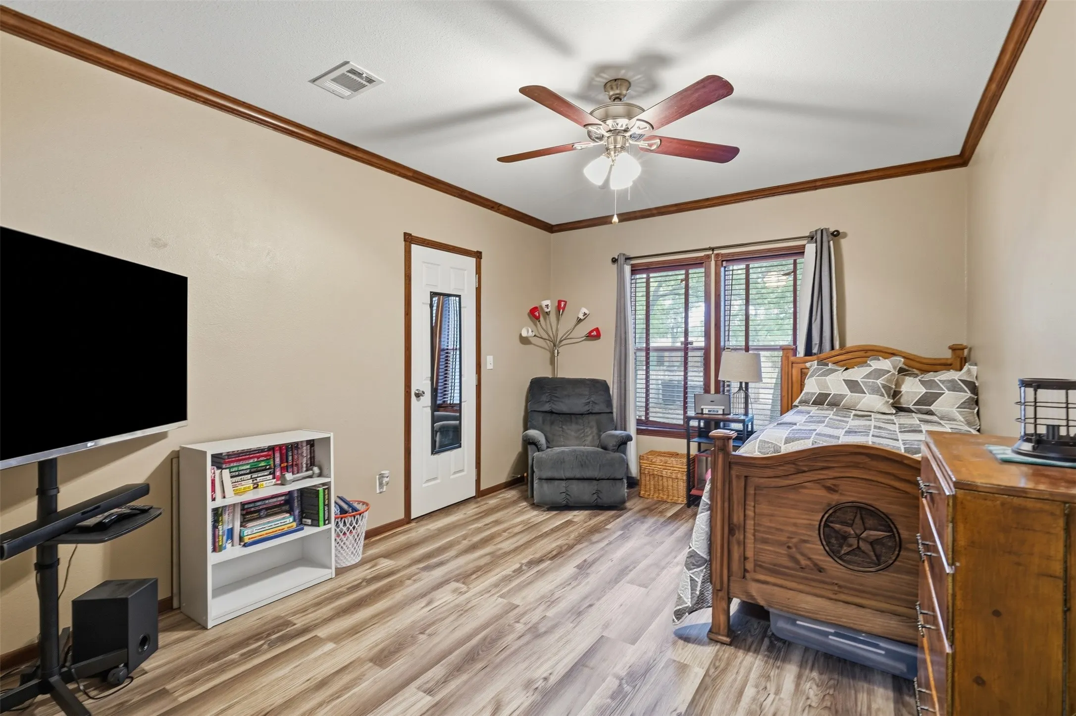 Manufactured Home For Sale in Johnson County , 3717 Woodview Drive, Joshua, Texas 76058, 3 Bedroom, 2 Bathroom, 1 Garage spaces, 1,920 Sqft, built in 2013, mls#21372800, Real Estate Agent in Joshua, Homes For Sale in Johnson county, Homes For Sale in Joshua, Realtor in Joshua Texas, Real Estate Brokerage Independent Realty Texas, Luminita Cordes Realtor