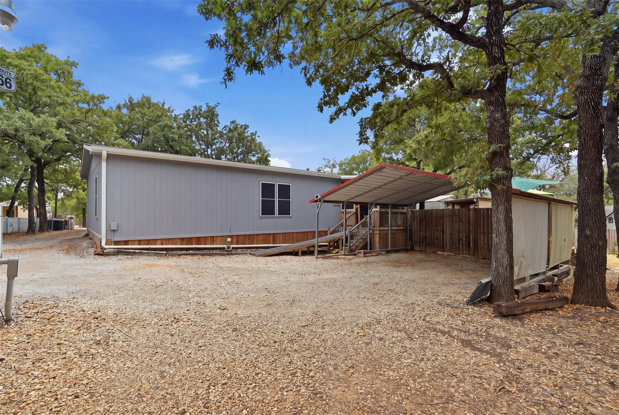 Manufactured Home For Sale in Johnson County , 3717 Woodview Drive, Joshua, Texas 76058, 3 Bedroom, 2 Bathroom, 1 Garage spaces, 1,920 Sqft, built in 2013, mls#21372800, Real Estate Agent in Joshua, Homes For Sale in Johnson county, Homes For Sale in Joshua, Realtor in Joshua Texas, Real Estate Brokerage Independent Realty Texas, Luminita Cordes Realtor