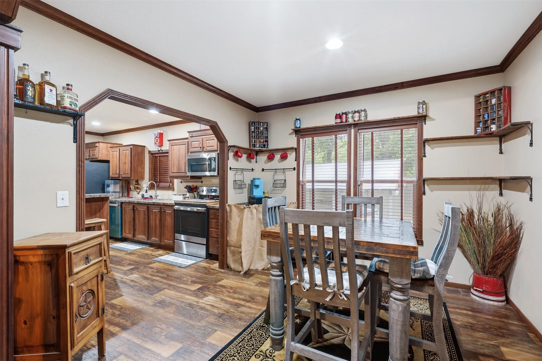 Manufactured Home For Sale in Johnson County , 3717 Woodview Drive, Joshua, Texas 76058, 3 Bedroom, 2 Bathroom, 1 Garage spaces, 1,920 Sqft, built in 2013, mls#21372800, Real Estate Agent in Joshua, Homes For Sale in Johnson county, Homes For Sale in Joshua, Realtor in Joshua Texas, Real Estate Brokerage Independent Realty Texas, Luminita Cordes Realtor