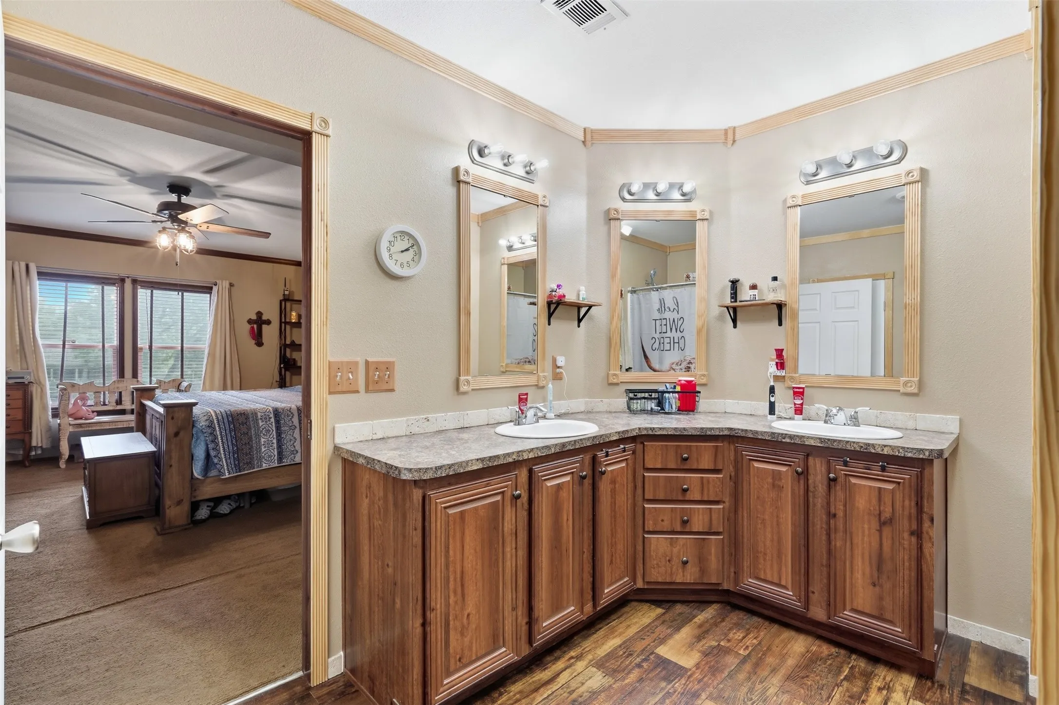 Manufactured Home For Sale in Johnson County , 3717 Woodview Drive, Joshua, Texas 76058, 3 Bedroom, 2 Bathroom, 1 Garage spaces, 1,920 Sqft, built in 2013, mls#21372800, Real Estate Agent in Joshua, Homes For Sale in Johnson county, Homes For Sale in Joshua, Realtor in Joshua Texas, Real Estate Brokerage Independent Realty Texas, Luminita Cordes Realtor