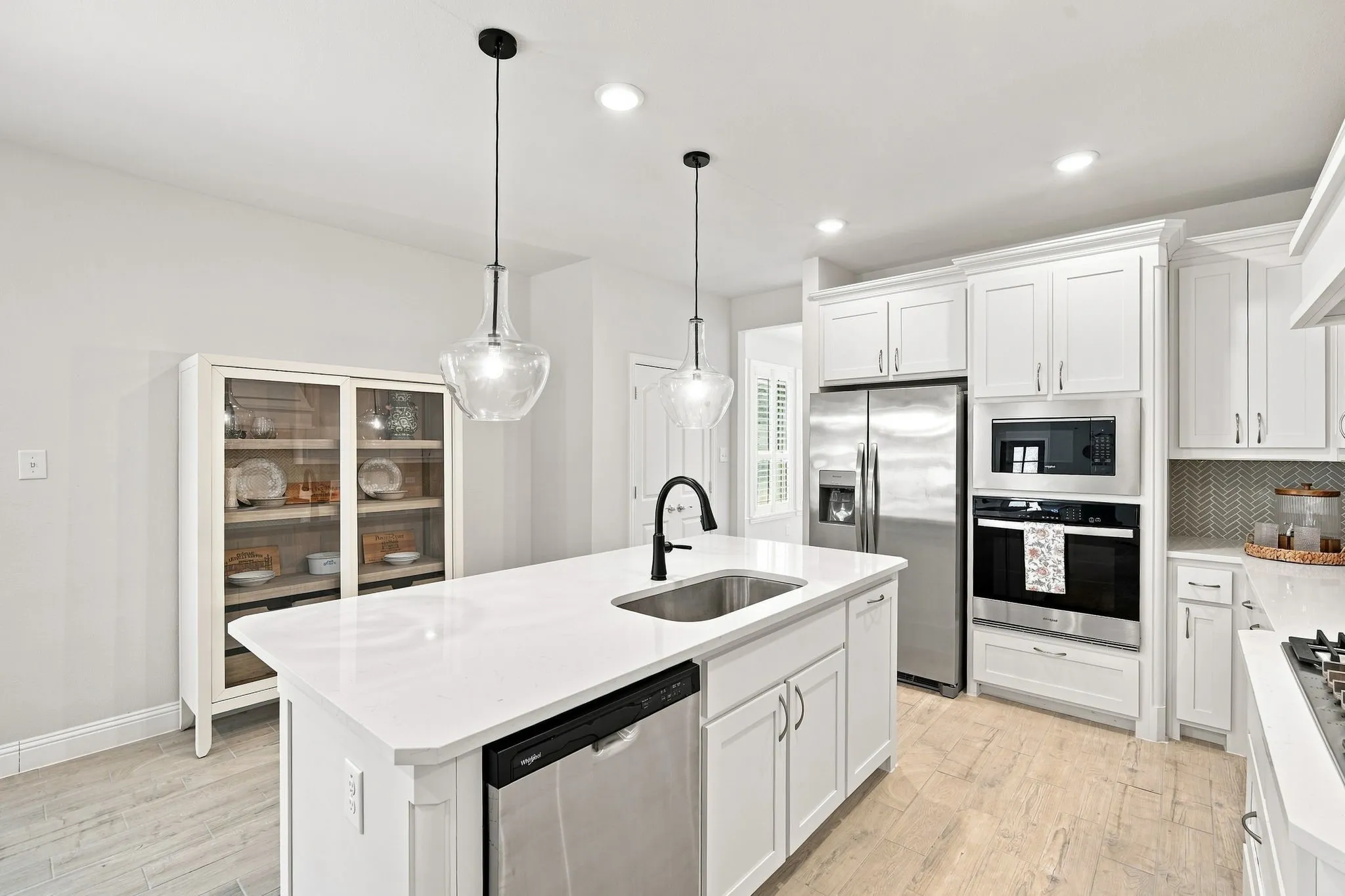 Single Family Residence For Sale in Ellis County , 2838 Buttermilk Drive, Midlothian, Texas 76065, 3 Bedroom, 2 Bathroom, 2 Garage spaces, 1,725 Sqft, built in 2025, mls#21377511, Real Estate Agent in Midlothian, Homes For Sale in Ellis county, Homes For Sale in Midlothian, Realtor in Midlothian Texas, Real Estate Brokerage Independent Realty Texas, Luminita Cordes Realtor