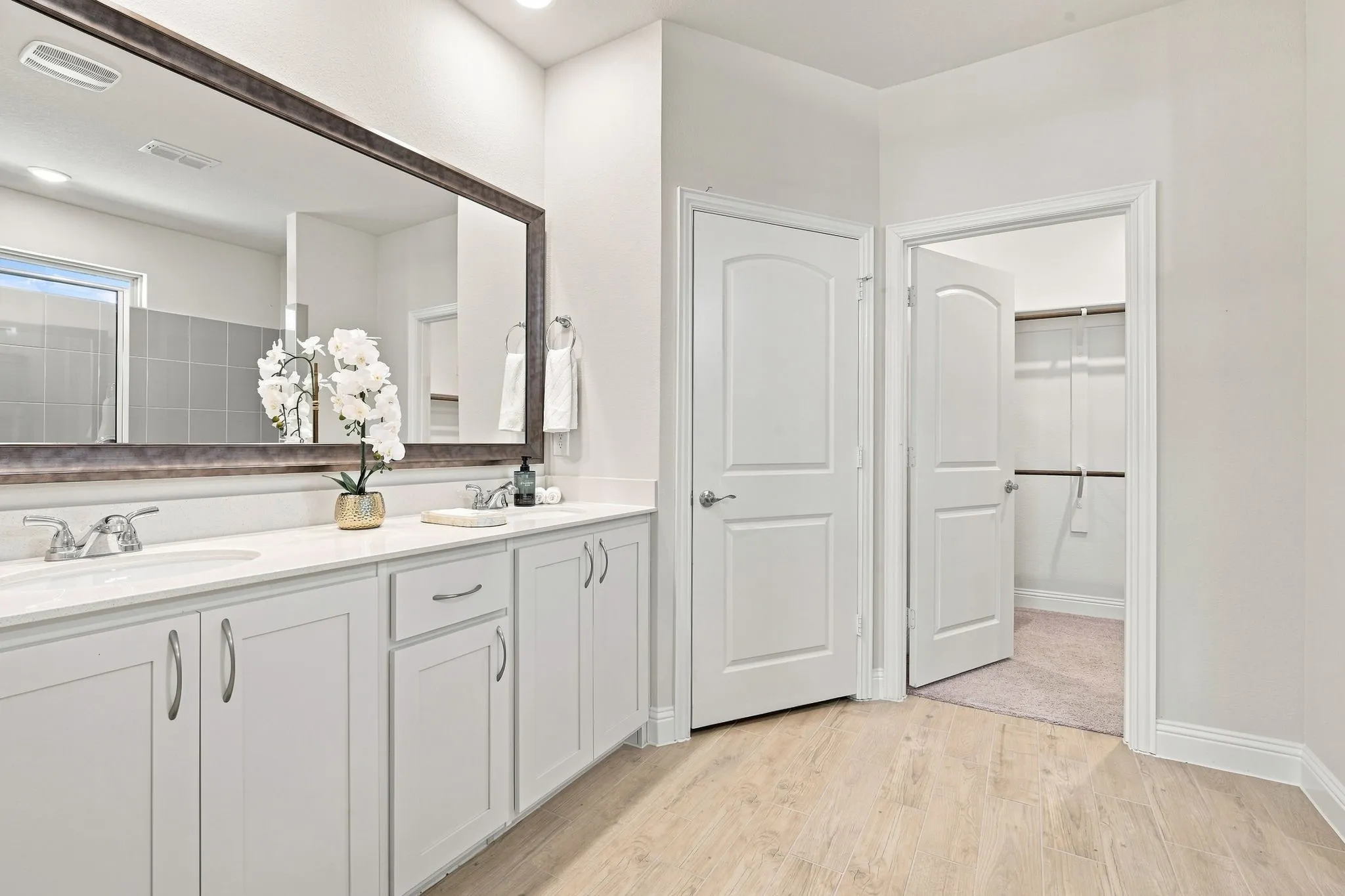 Single Family Residence For Sale in Ellis County , 2838 Buttermilk Drive, Midlothian, Texas 76065, 3 Bedroom, 2 Bathroom, 2 Garage spaces, 1,725 Sqft, built in 2025, mls#21377511, Real Estate Agent in Midlothian, Homes For Sale in Ellis county, Homes For Sale in Midlothian, Realtor in Midlothian Texas, Real Estate Brokerage Independent Realty Texas, Luminita Cordes Realtor