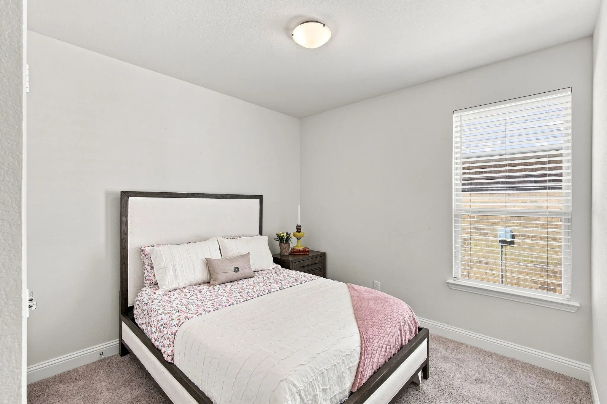 Single Family Residence For Sale in Ellis County , 2838 Buttermilk Drive, Midlothian, Texas 76065, 3 Bedroom, 2 Bathroom, 2 Garage spaces, 1,725 Sqft, built in 2025, mls#21377511, Real Estate Agent in Midlothian, Homes For Sale in Ellis county, Homes For Sale in Midlothian, Realtor in Midlothian Texas, Real Estate Brokerage Independent Realty Texas, Luminita Cordes Realtor