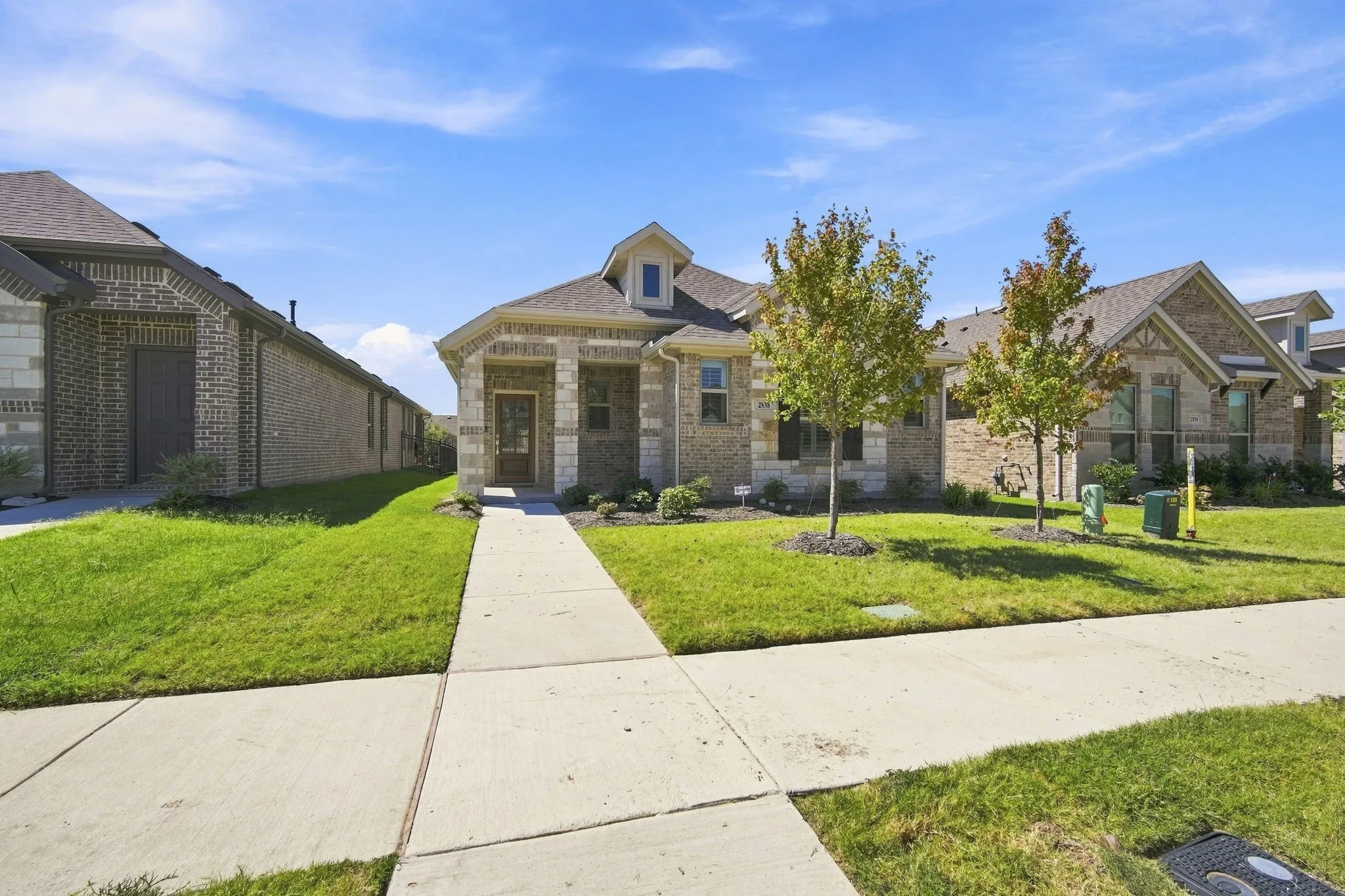 Single Family Residence For Sale in Ellis County , 2838 Buttermilk Drive, Midlothian, Texas 76065, 3 Bedroom, 2 Bathroom, 2 Garage spaces, 1,725 Sqft, built in 2025, mls#21377511, Real Estate Agent in Midlothian, Homes For Sale in Ellis county, Homes For Sale in Midlothian, Realtor in Midlothian Texas, Real Estate Brokerage Independent Realty Texas, Luminita Cordes Realtor