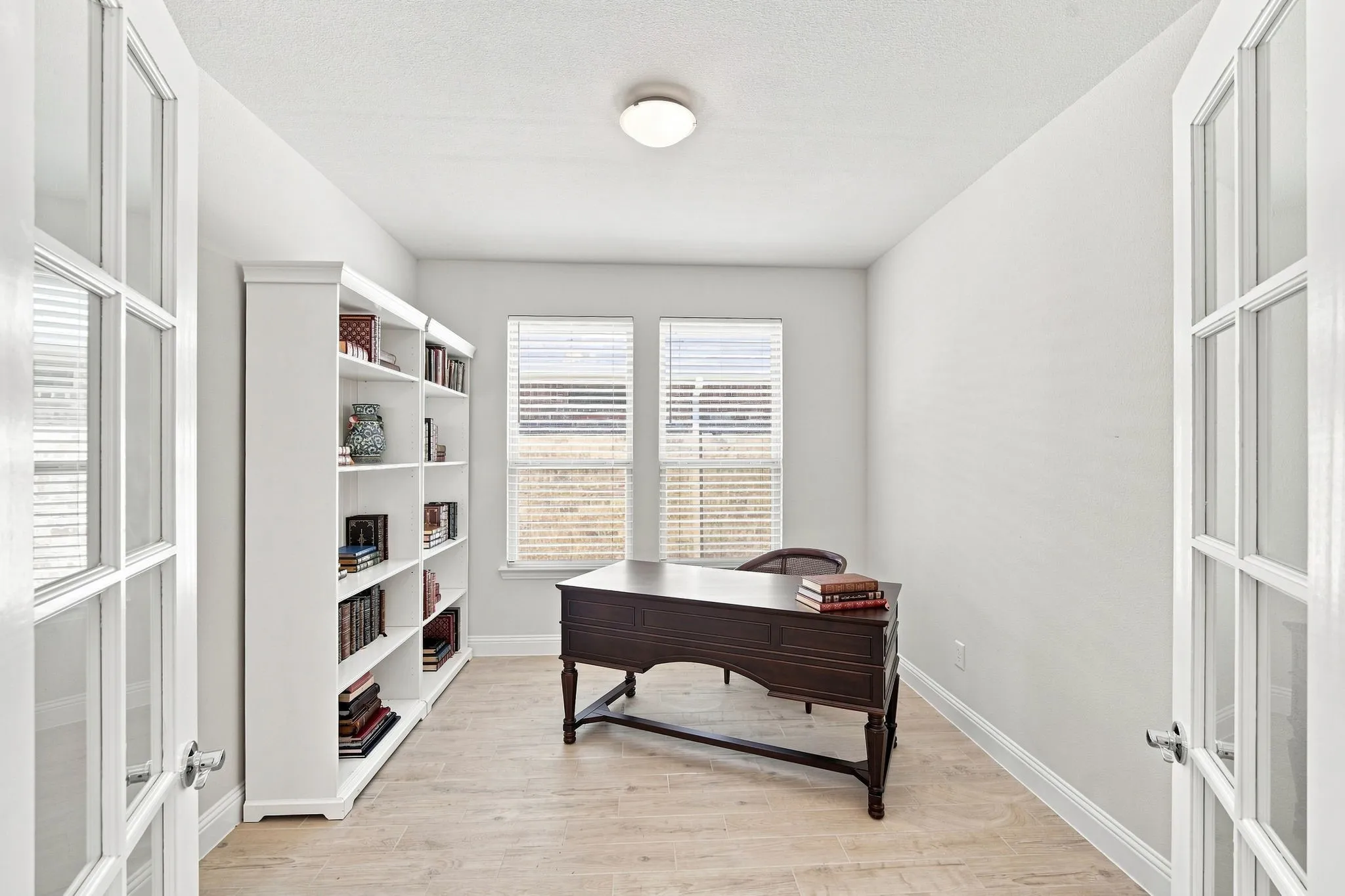 Single Family Residence For Sale in Ellis County , 2838 Buttermilk Drive, Midlothian, Texas 76065, 3 Bedroom, 2 Bathroom, 2 Garage spaces, 1,725 Sqft, built in 2025, mls#21377511, Real Estate Agent in Midlothian, Homes For Sale in Ellis county, Homes For Sale in Midlothian, Realtor in Midlothian Texas, Real Estate Brokerage Independent Realty Texas, Luminita Cordes Realtor