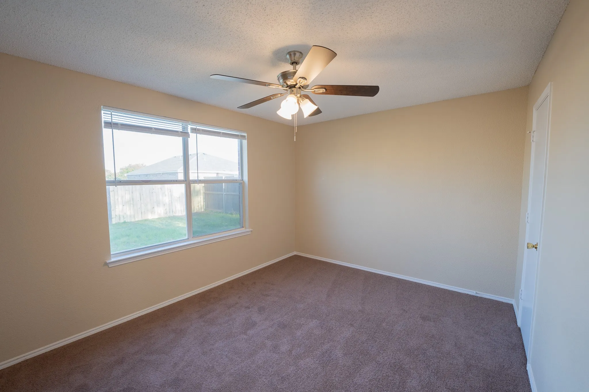Single Family Residence For Rent in Dallas County , 1524 Clemson Drive, Glenn Heights, Texas 75154, 3 Bedroom, 2 Bathroom, 2 Garage spaces, 1,535 Sqft, built in 1997, mls#21378777, Real Estate Agent in Glenn Heights, Homes For Rent in Dallas county, Homes For Rent in Glenn Heights, Realtor in Glenn Heights Texas, Real Estate Brokerage Independent Realty Texas, Luminita Cordes Realtor