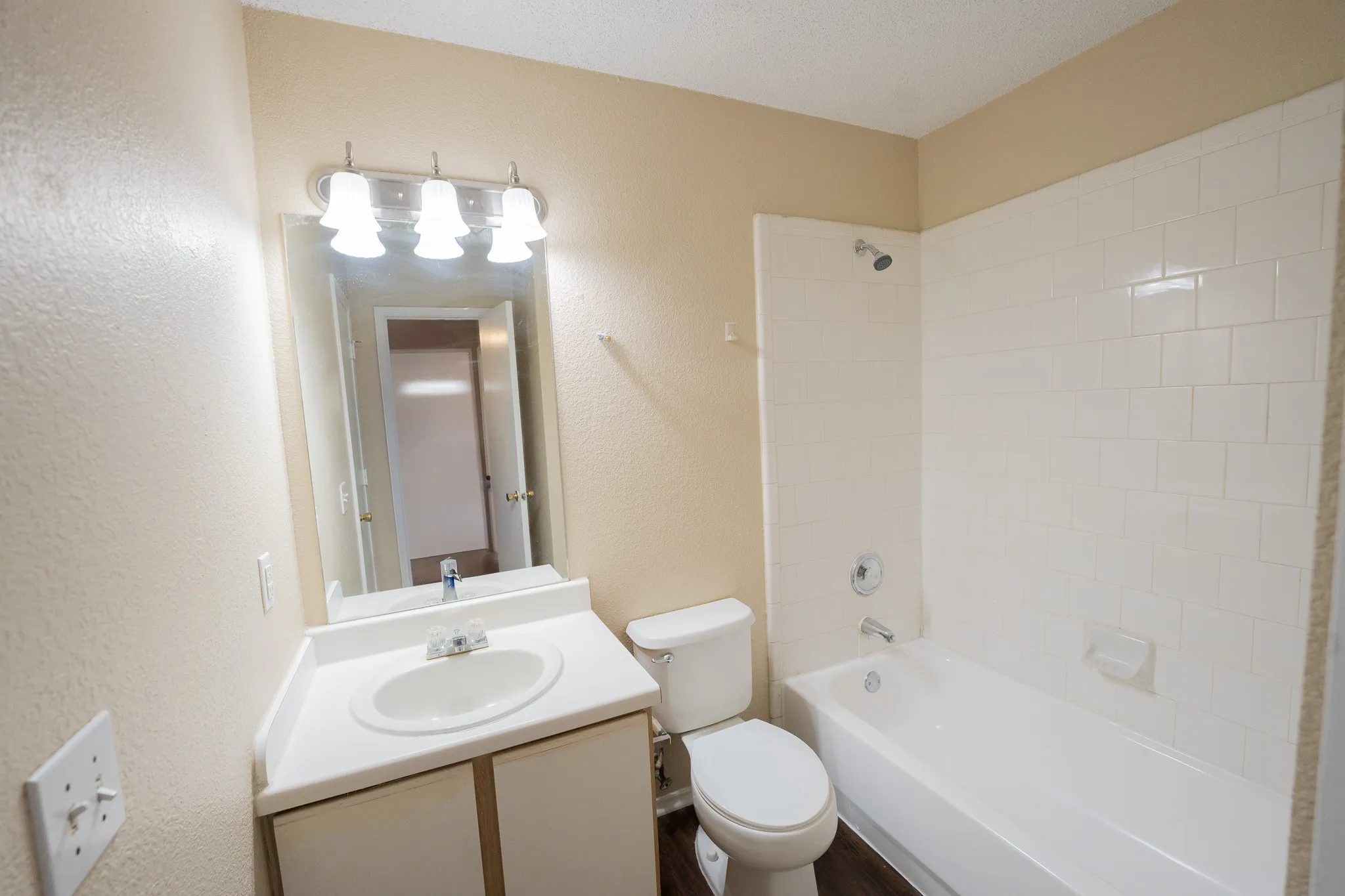Single Family Residence For Rent in Dallas County , 1524 Clemson Drive, Glenn Heights, Texas 75154, 3 Bedroom, 2 Bathroom, 2 Garage spaces, 1,535 Sqft, built in 1997, mls#21378777, Real Estate Agent in Glenn Heights, Homes For Rent in Dallas county, Homes For Rent in Glenn Heights, Realtor in Glenn Heights Texas, Real Estate Brokerage Independent Realty Texas, Luminita Cordes Realtor