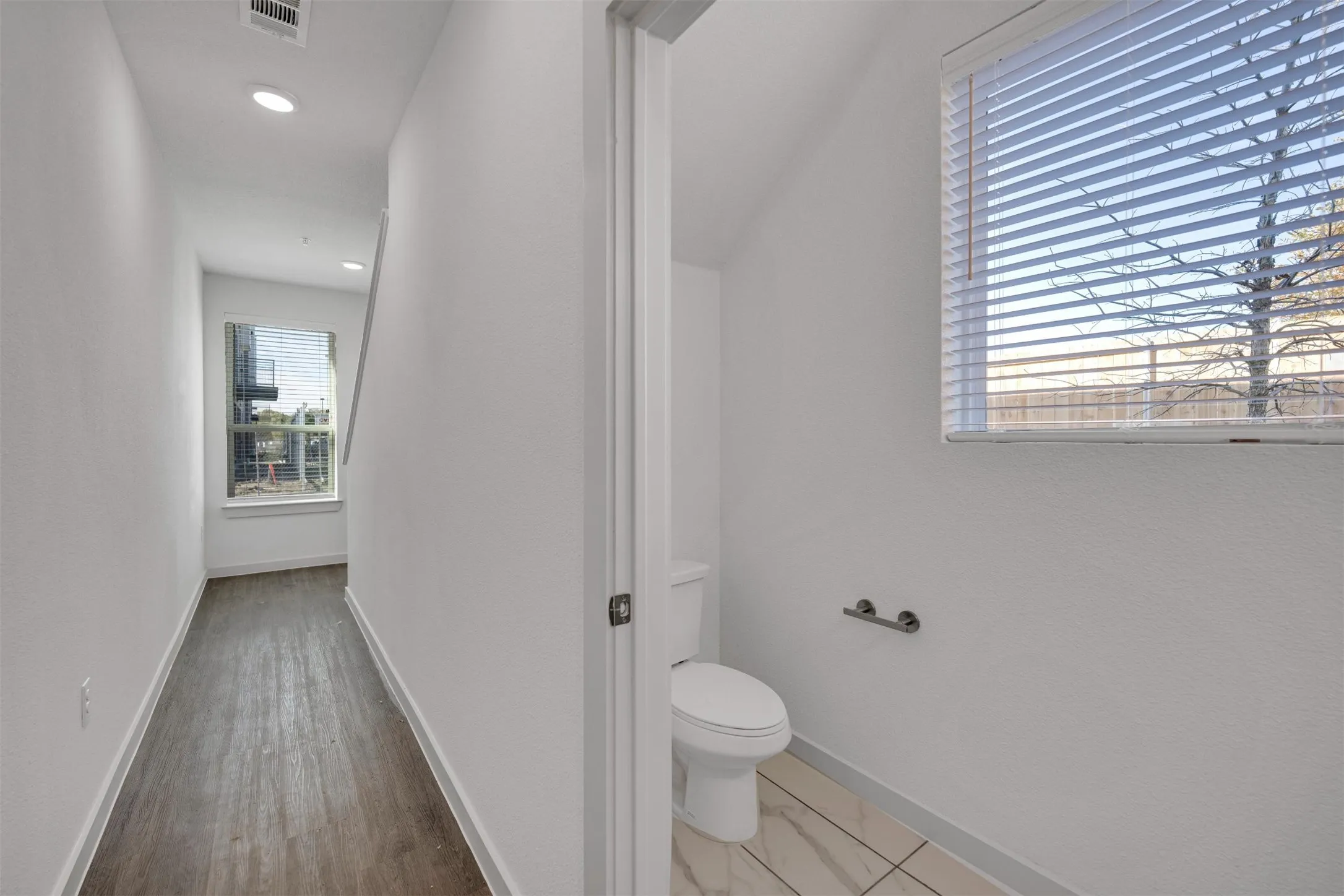 Townhouse For Rent in Dallas County , 10030 Garland Road 2203, Dallas, Texas 75218, 2 Bedroom, 2 Bathroom, Garage spaces, 1,294 Sqft, built in 2023, mls#21378779, Real Estate Agent in Dallas, Homes For Rent in Dallas county, Homes For Rent in Dallas, Realtor in Dallas Texas, Real Estate Brokerage Independent Realty Texas, Luminita Cordes Realtor