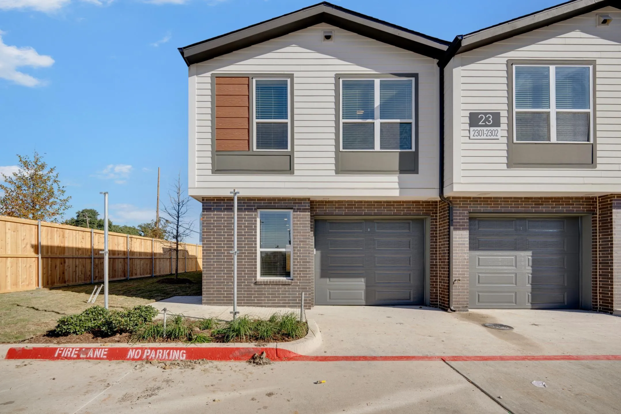 Townhouse For Rent in Dallas County , 10030 Garland Road 2203, Dallas, Texas 75218, 2 Bedroom, 2 Bathroom, Garage spaces, 1,294 Sqft, built in 2023, mls#21378779, Real Estate Agent in Dallas, Homes For Rent in Dallas county, Homes For Rent in Dallas, Realtor in Dallas Texas, Real Estate Brokerage Independent Realty Texas, Luminita Cordes Realtor