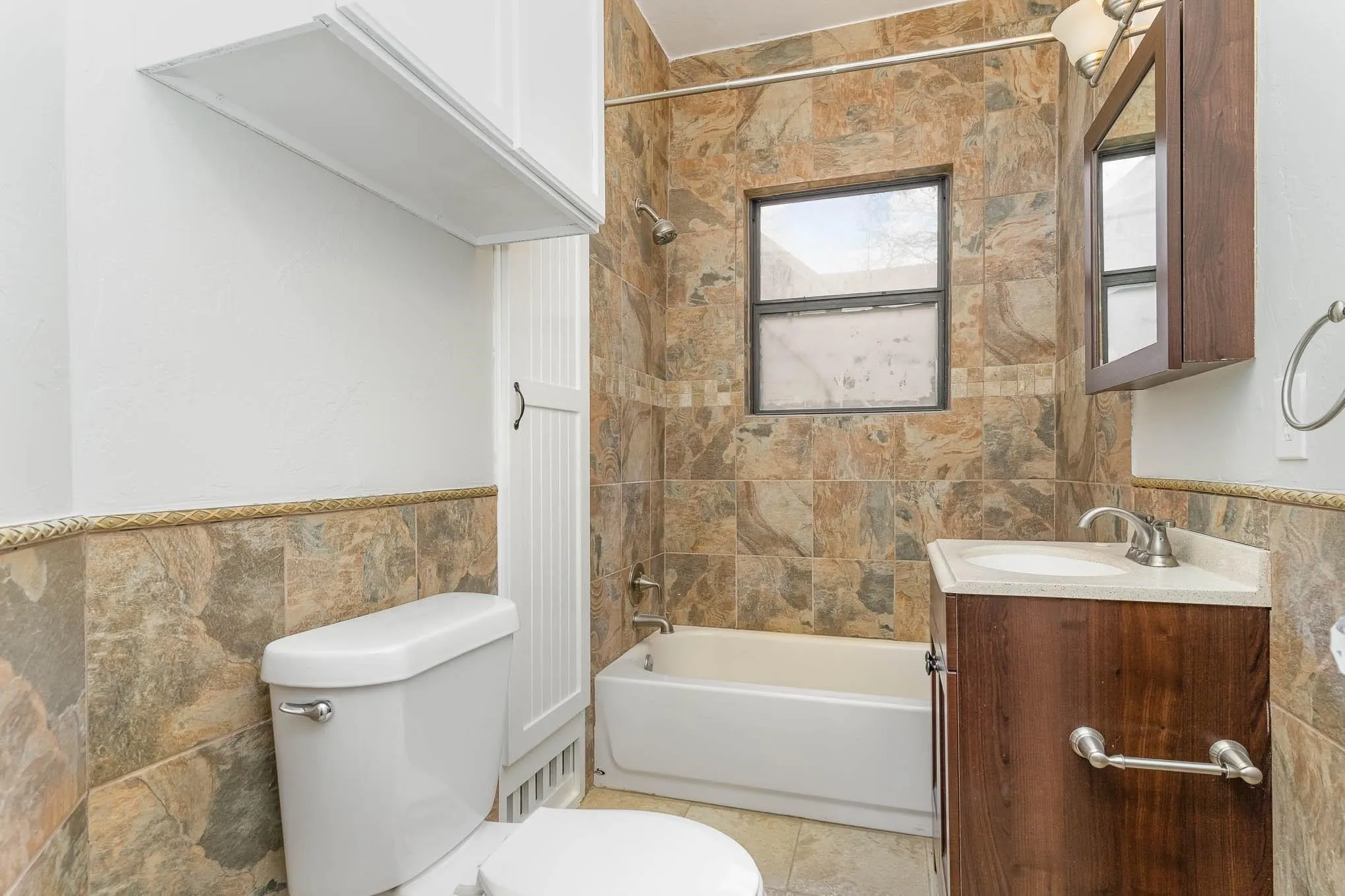Duplex For Rent in Dallas County , 4008 Herschel Avenue, Dallas, Texas 75219, 2 Bedroom, 2 Bathroom, Garage spaces, 1,479 Sqft, built in 1949, mls#21378769, Real Estate Agent in Dallas, Homes For Rent in Dallas county, Homes For Rent in Dallas, Realtor in Dallas Texas, Real Estate Brokerage Independent Realty Texas, Luminita Cordes Realtor