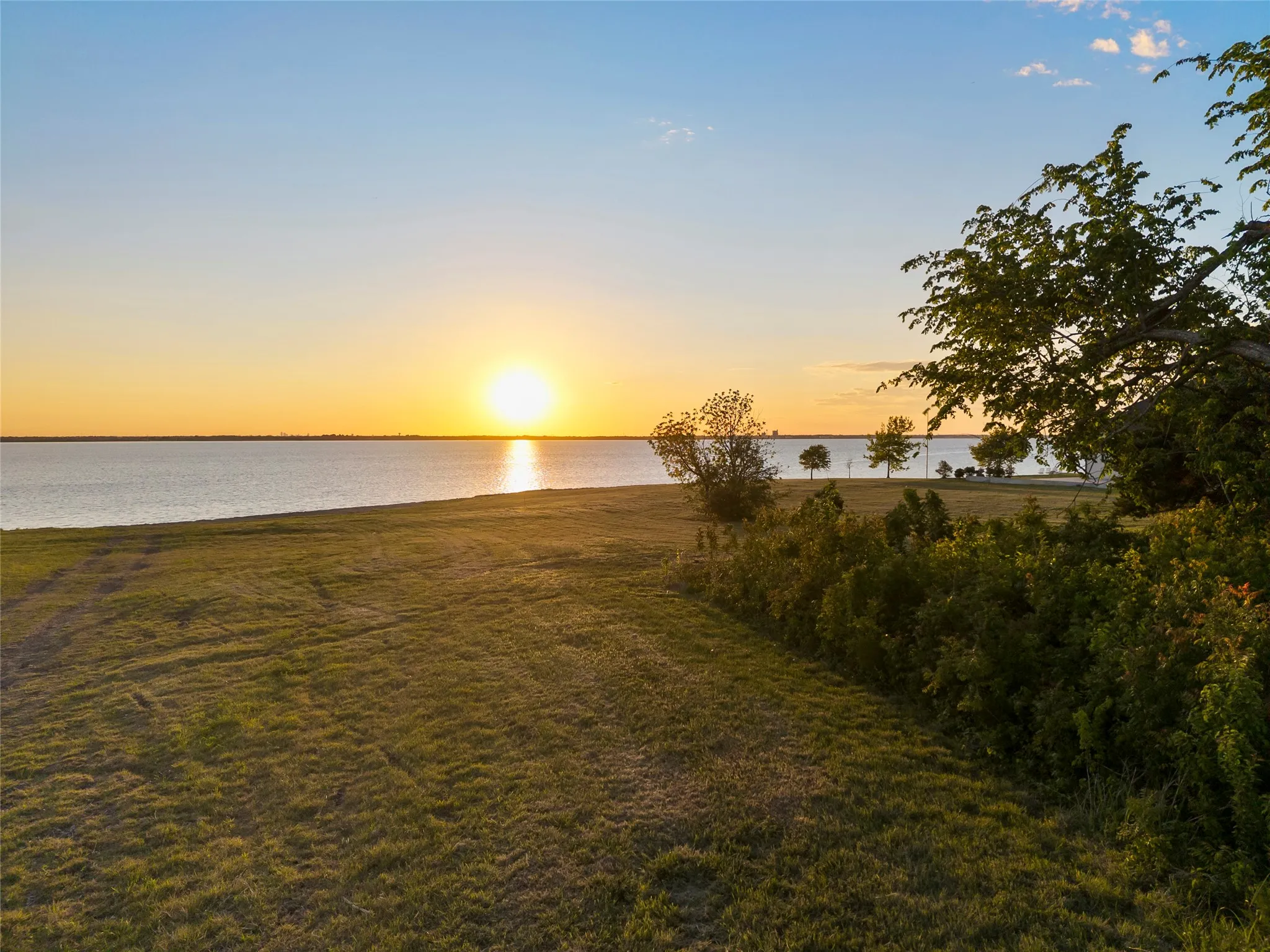 Unimproved Land For Sale in Rockwall County , 1534 Hubbard Drive, Heath, Texas 75032, 0, 0, Garage spaces, 0 Sqft, built in 0, mls#21378787, Real Estate Agent in Heath, Homes For Sale in Rockwall county, Homes For Sale in Heath, Realtor in Heath Texas, Real Estate Brokerage Independent Realty Texas, Luminita Cordes Realtor