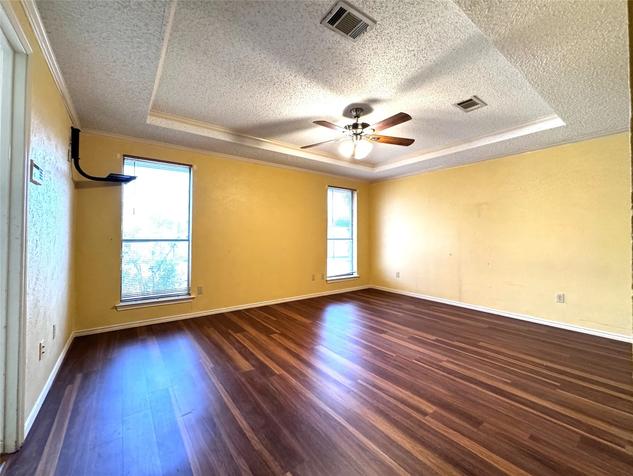 Single Family Residence For Rent in Collin County , 4204 Marshall Court, Plano, Texas 75093, 4 Bedroom, 2 Bathroom, 2 Garage spaces, 1,853 Sqft, built in 1983, mls#21378790, Real Estate Agent in Plano, Homes For Rent in Collin county, Homes For Rent in Plano, Realtor in Plano Texas, Real Estate Brokerage Independent Realty Texas, Luminita Cordes Realtor