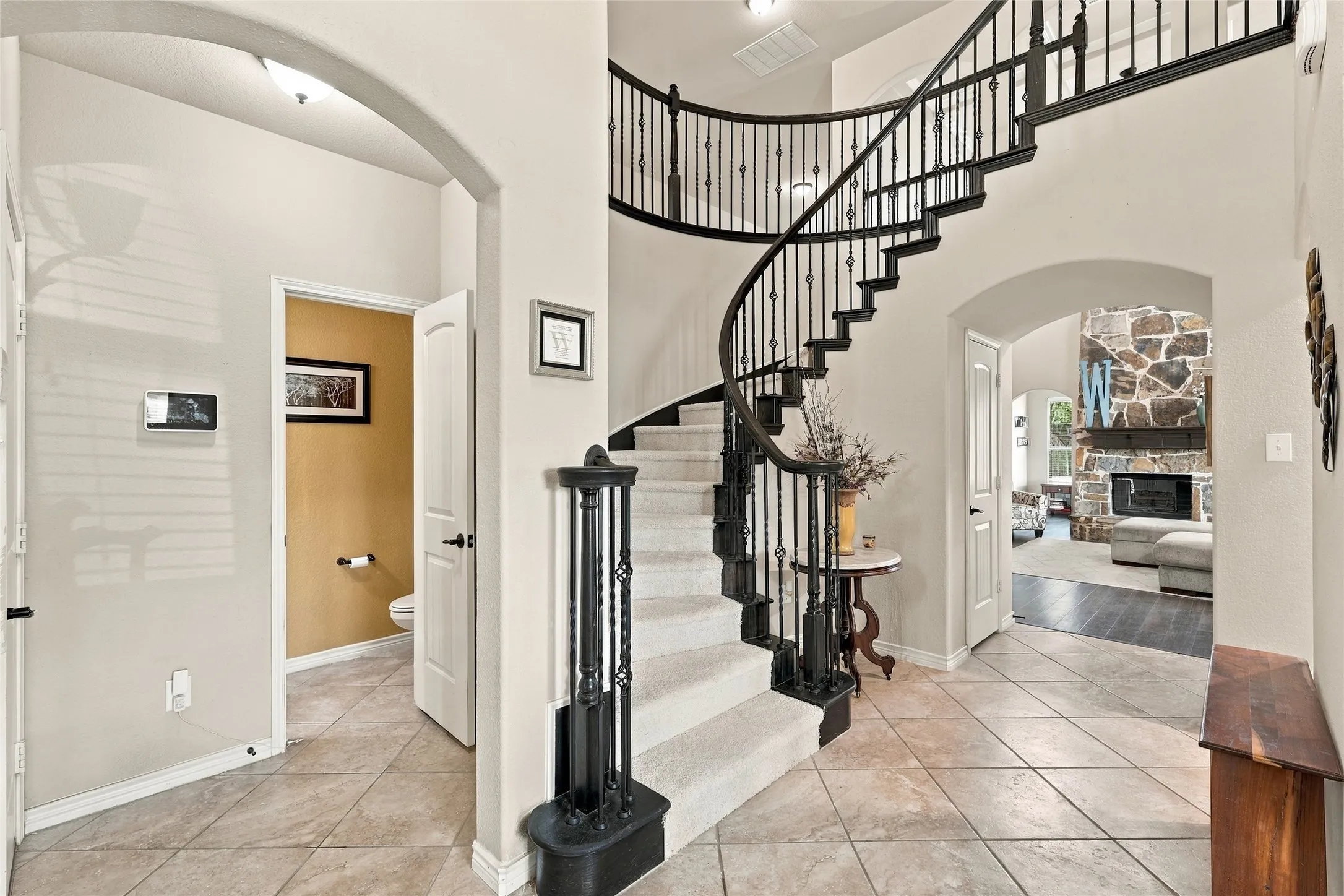 Single Family Residence For Sale in Rockwall County , 202 Pleasant Hill Lane, Fate, Texas 75189, 4 Bedroom, 4 Bathroom, 2 Garage spaces, 3,524 Sqft, built in 2013, mls#21374125, Real Estate Agent in Fate, Homes For Sale in Rockwall county, Homes For Sale in Fate, Realtor in Fate Texas, Real Estate Brokerage Independent Realty Texas, Luminita Cordes Realtor