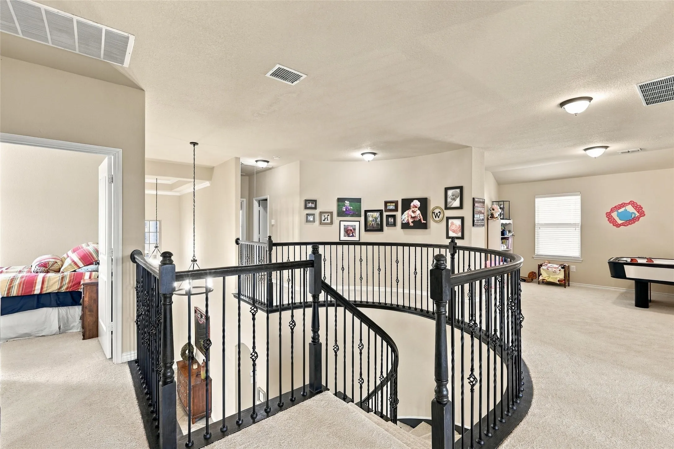 Single Family Residence For Sale in Rockwall County , 202 Pleasant Hill Lane, Fate, Texas 75189, 4 Bedroom, 4 Bathroom, 2 Garage spaces, 3,524 Sqft, built in 2013, mls#21374125, Real Estate Agent in Fate, Homes For Sale in Rockwall county, Homes For Sale in Fate, Realtor in Fate Texas, Real Estate Brokerage Independent Realty Texas, Luminita Cordes Realtor