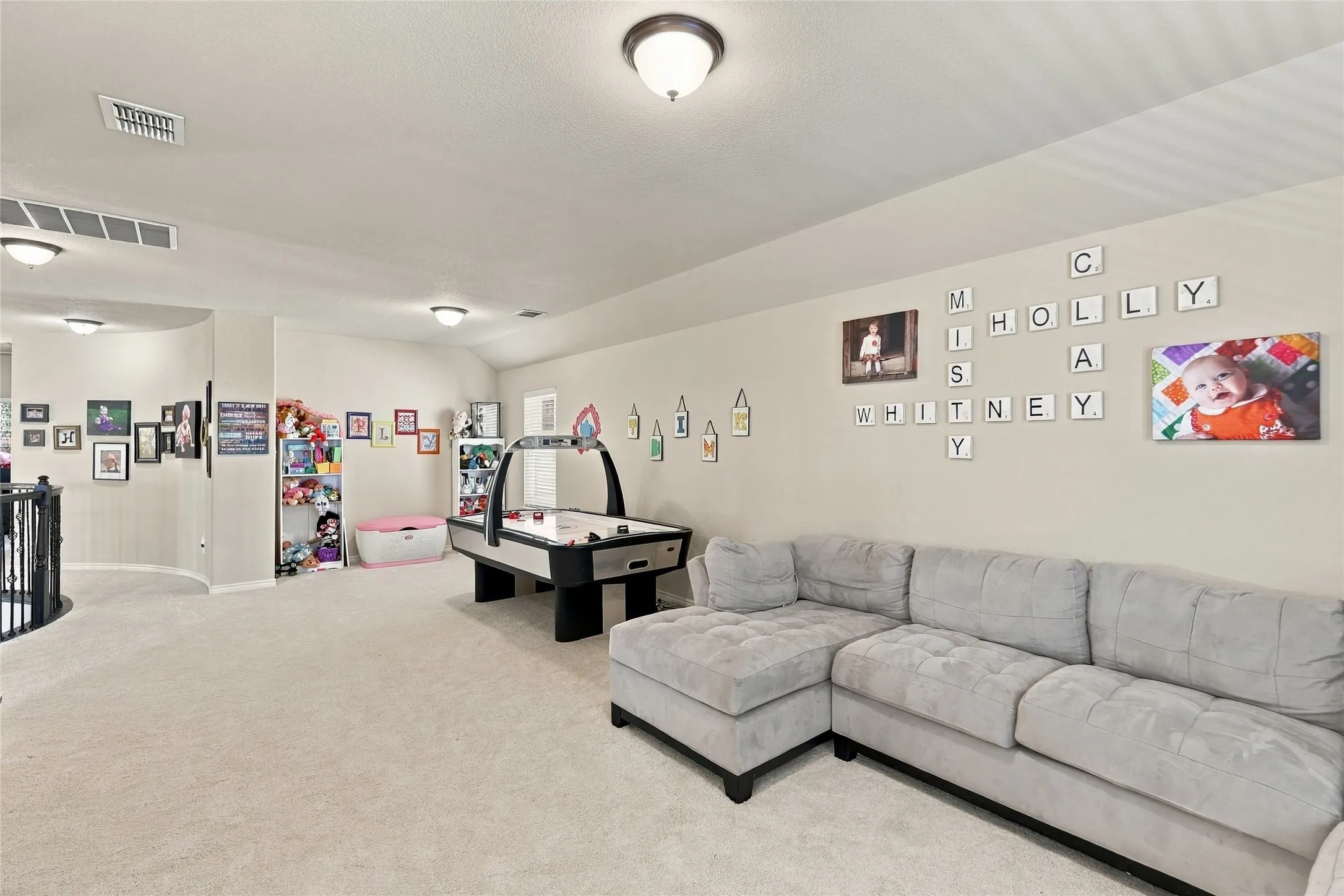 Single Family Residence For Sale in Rockwall County , 202 Pleasant Hill Lane, Fate, Texas 75189, 4 Bedroom, 4 Bathroom, 2 Garage spaces, 3,524 Sqft, built in 2013, mls#21374125, Real Estate Agent in Fate, Homes For Sale in Rockwall county, Homes For Sale in Fate, Realtor in Fate Texas, Real Estate Brokerage Independent Realty Texas, Luminita Cordes Realtor
