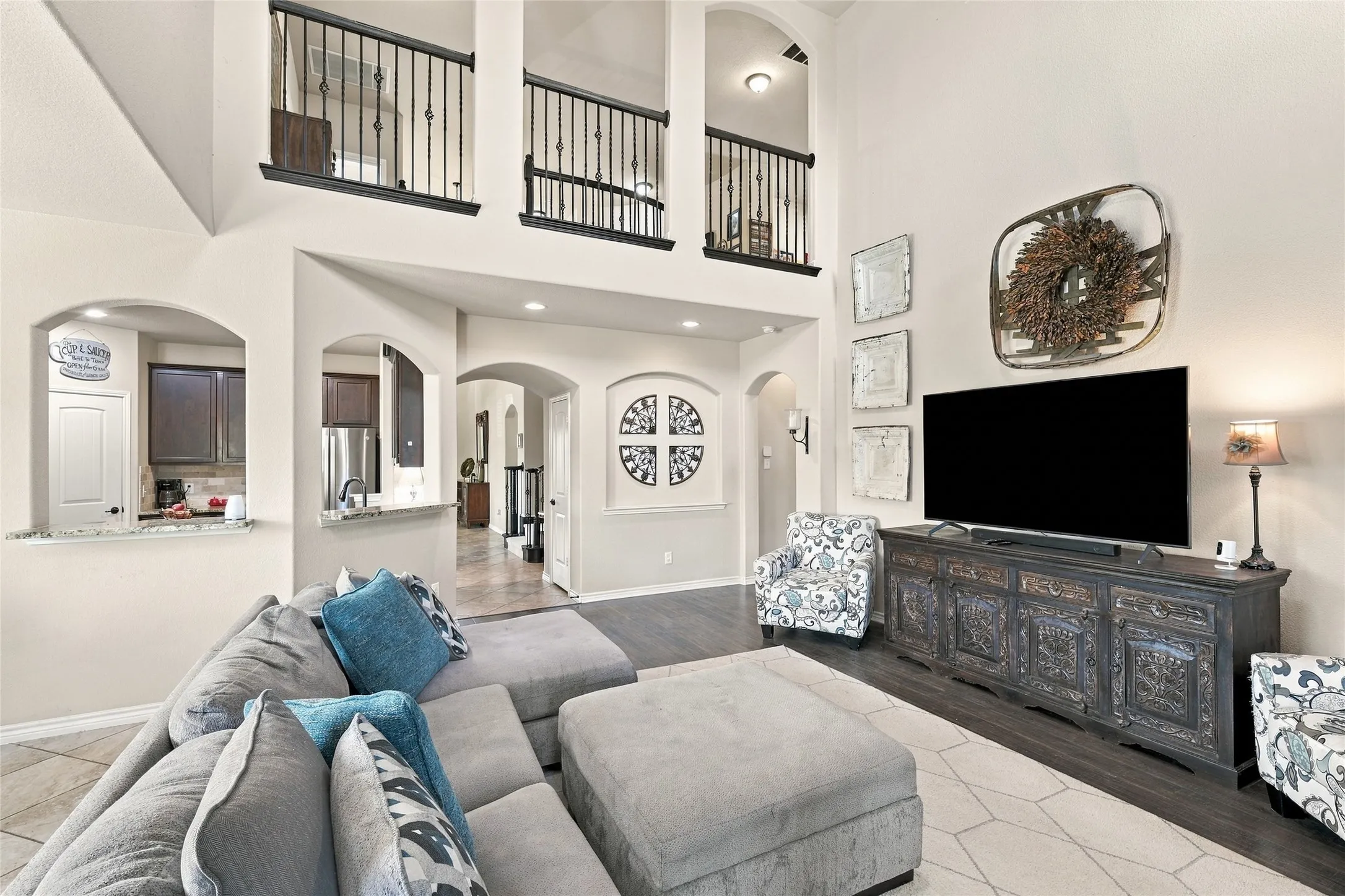 Single Family Residence For Sale in Rockwall County , 202 Pleasant Hill Lane, Fate, Texas 75189, 4 Bedroom, 4 Bathroom, 2 Garage spaces, 3,524 Sqft, built in 2013, mls#21374125, Real Estate Agent in Fate, Homes For Sale in Rockwall county, Homes For Sale in Fate, Realtor in Fate Texas, Real Estate Brokerage Independent Realty Texas, Luminita Cordes Realtor