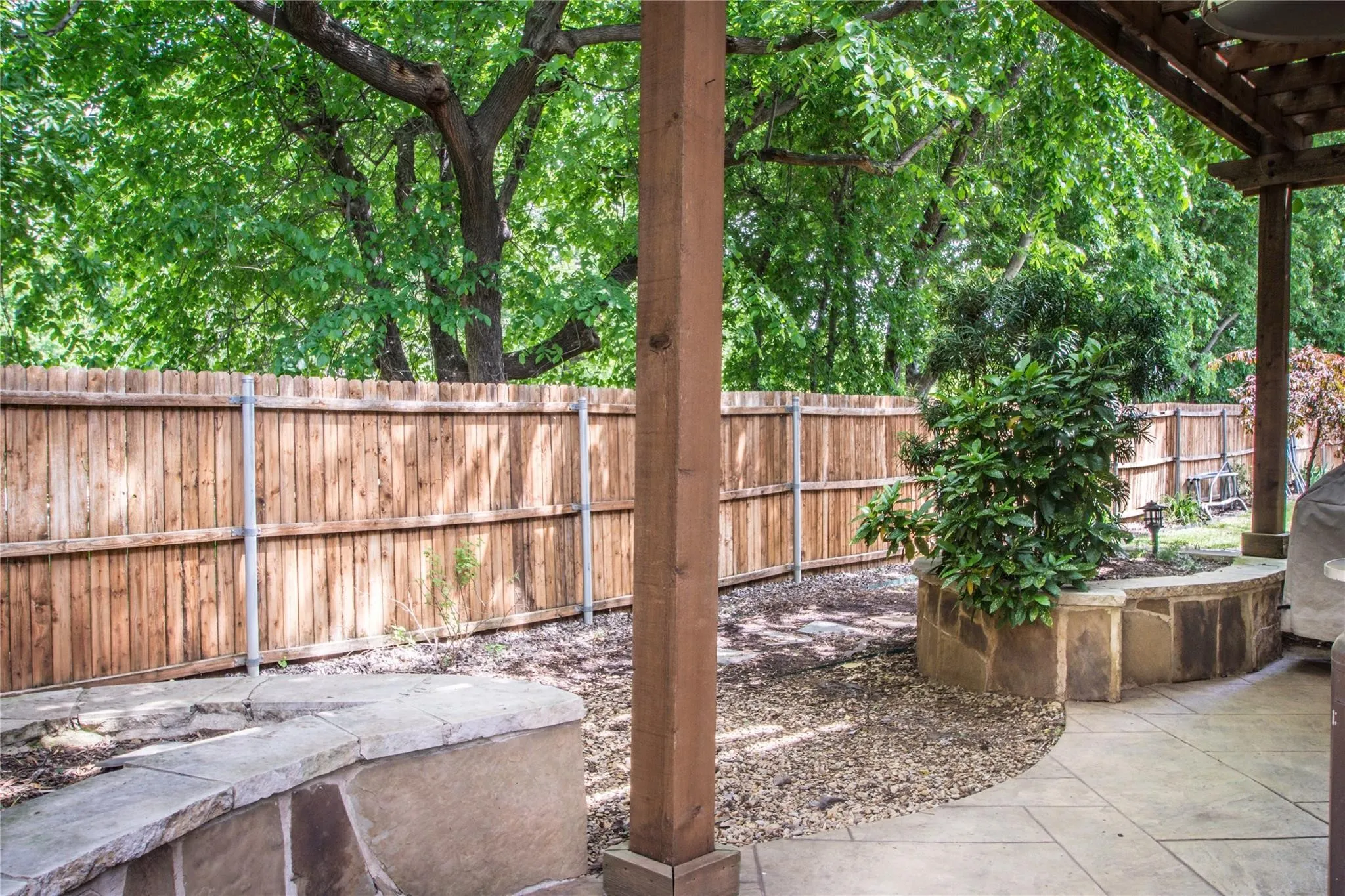 Single Family Residence For Rent in Denton County , 4504 Narrowbrook Drive, Flower Mound, Texas 75028, 4 Bedroom, 4 Bathroom, 2 Garage spaces, 3,417 Sqft, built in 2004, mls#21377793, Real Estate Agent in Flower Mound, Homes For Rent in Denton county, Homes For Rent in Flower Mound, Realtor in Flower Mound Texas, Real Estate Brokerage Independent Realty Texas, Luminita Cordes Realtor