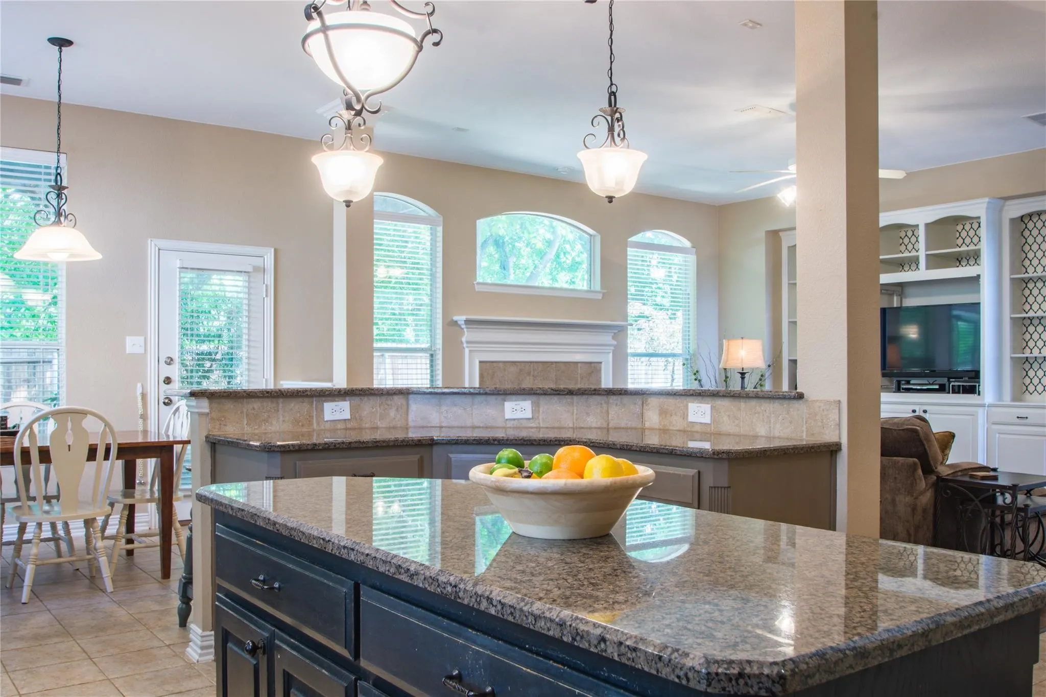Single Family Residence For Rent in Denton County , 4504 Narrowbrook Drive, Flower Mound, Texas 75028, 4 Bedroom, 4 Bathroom, 2 Garage spaces, 3,417 Sqft, built in 2004, mls#21377793, Real Estate Agent in Flower Mound, Homes For Rent in Denton county, Homes For Rent in Flower Mound, Realtor in Flower Mound Texas, Real Estate Brokerage Independent Realty Texas, Luminita Cordes Realtor