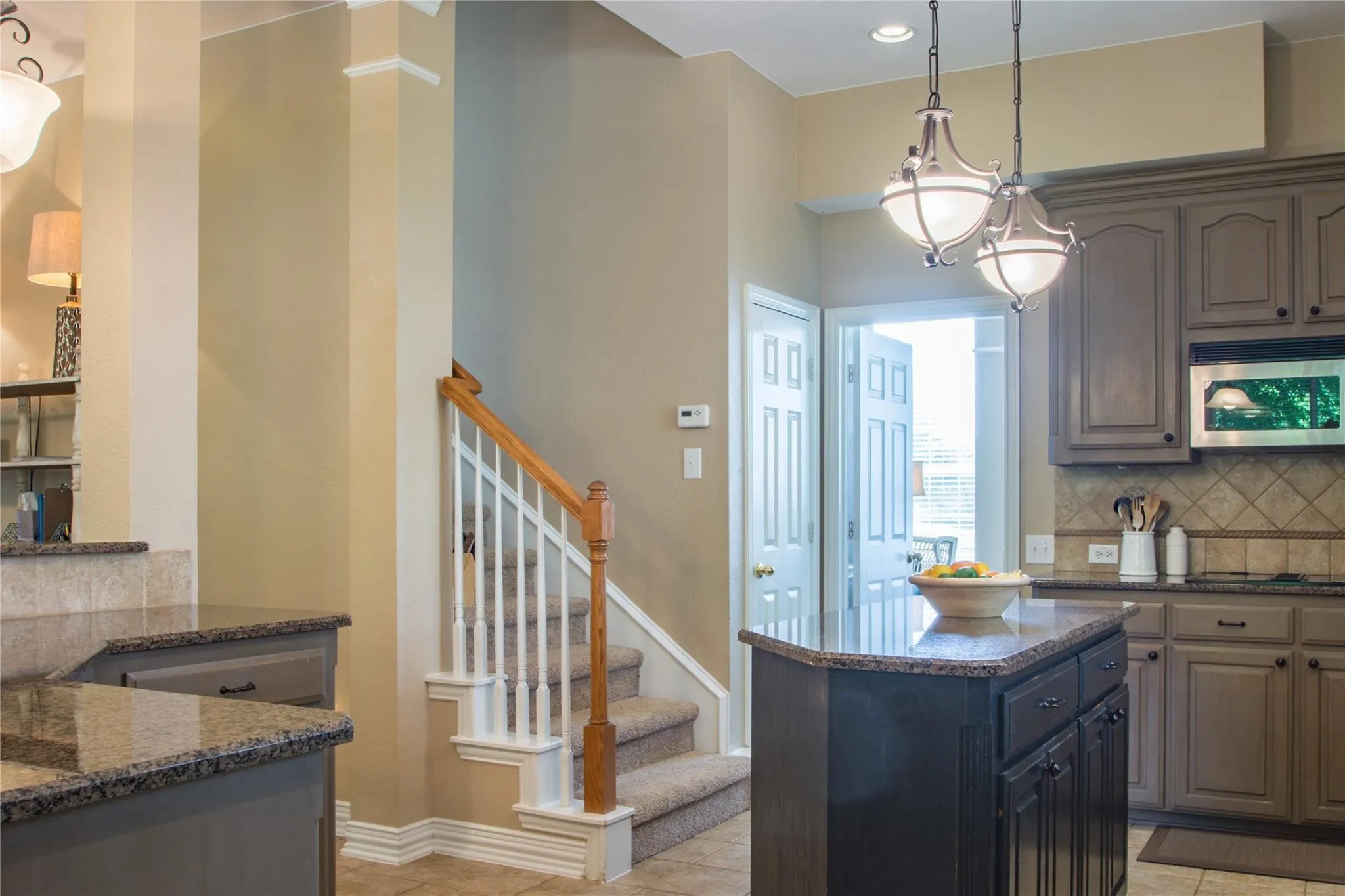 Single Family Residence For Rent in Denton County , 4504 Narrowbrook Drive, Flower Mound, Texas 75028, 4 Bedroom, 4 Bathroom, 2 Garage spaces, 3,417 Sqft, built in 2004, mls#21377793, Real Estate Agent in Flower Mound, Homes For Rent in Denton county, Homes For Rent in Flower Mound, Realtor in Flower Mound Texas, Real Estate Brokerage Independent Realty Texas, Luminita Cordes Realtor