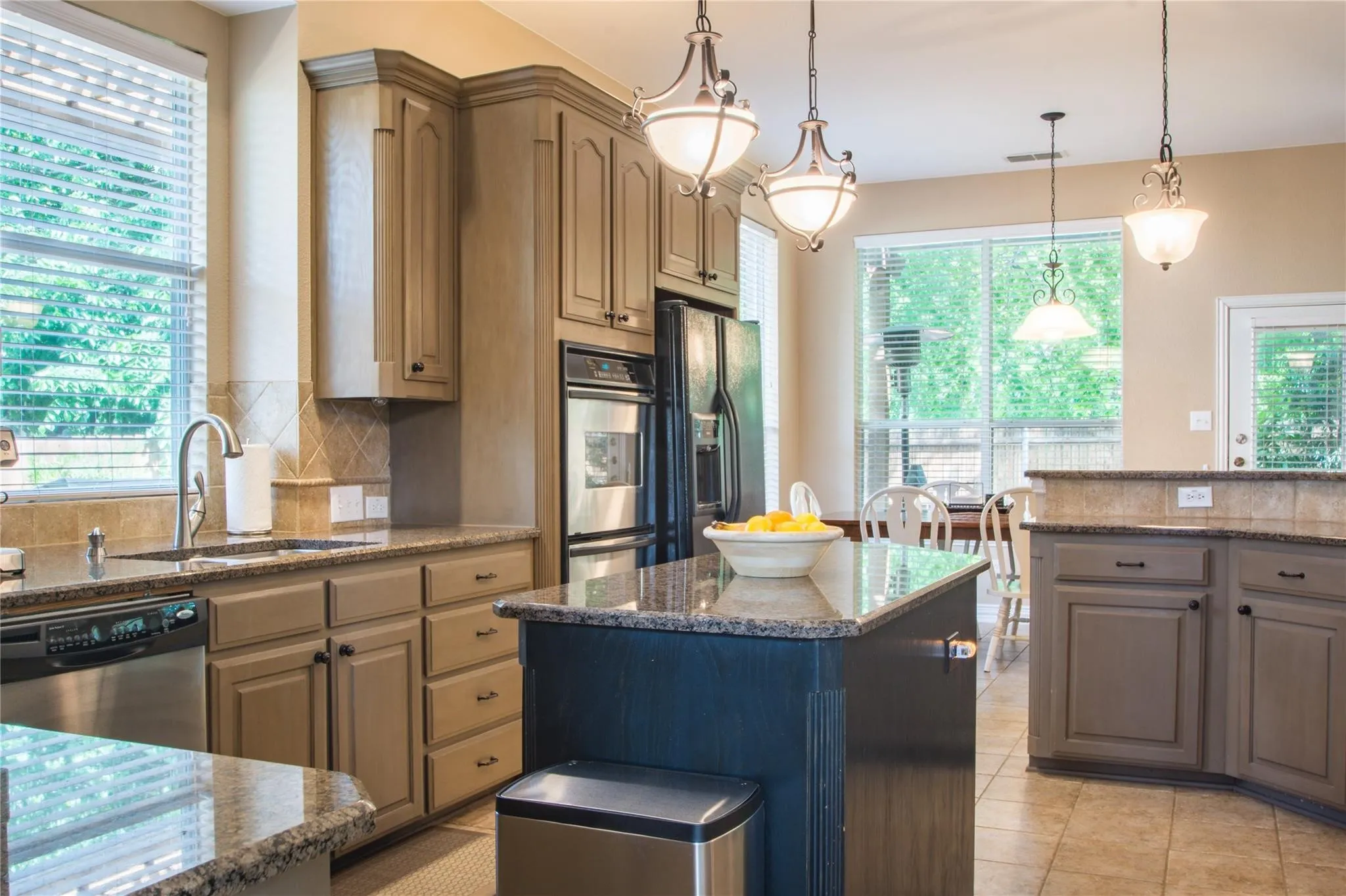 Single Family Residence For Rent in Denton County , 4504 Narrowbrook Drive, Flower Mound, Texas 75028, 4 Bedroom, 4 Bathroom, 2 Garage spaces, 3,417 Sqft, built in 2004, mls#21377793, Real Estate Agent in Flower Mound, Homes For Rent in Denton county, Homes For Rent in Flower Mound, Realtor in Flower Mound Texas, Real Estate Brokerage Independent Realty Texas, Luminita Cordes Realtor