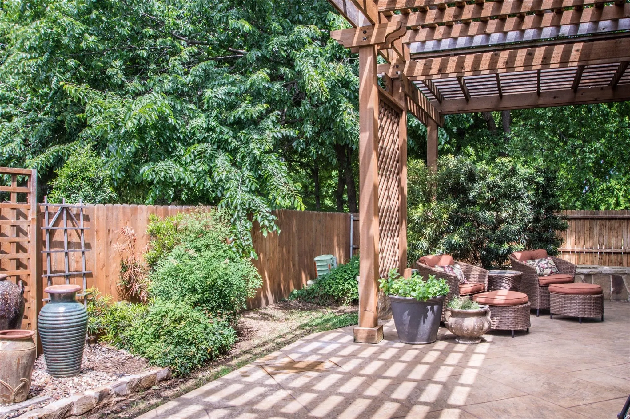Single Family Residence For Rent in Denton County , 4504 Narrowbrook Drive, Flower Mound, Texas 75028, 4 Bedroom, 4 Bathroom, 2 Garage spaces, 3,417 Sqft, built in 2004, mls#21377793, Real Estate Agent in Flower Mound, Homes For Rent in Denton county, Homes For Rent in Flower Mound, Realtor in Flower Mound Texas, Real Estate Brokerage Independent Realty Texas, Luminita Cordes Realtor