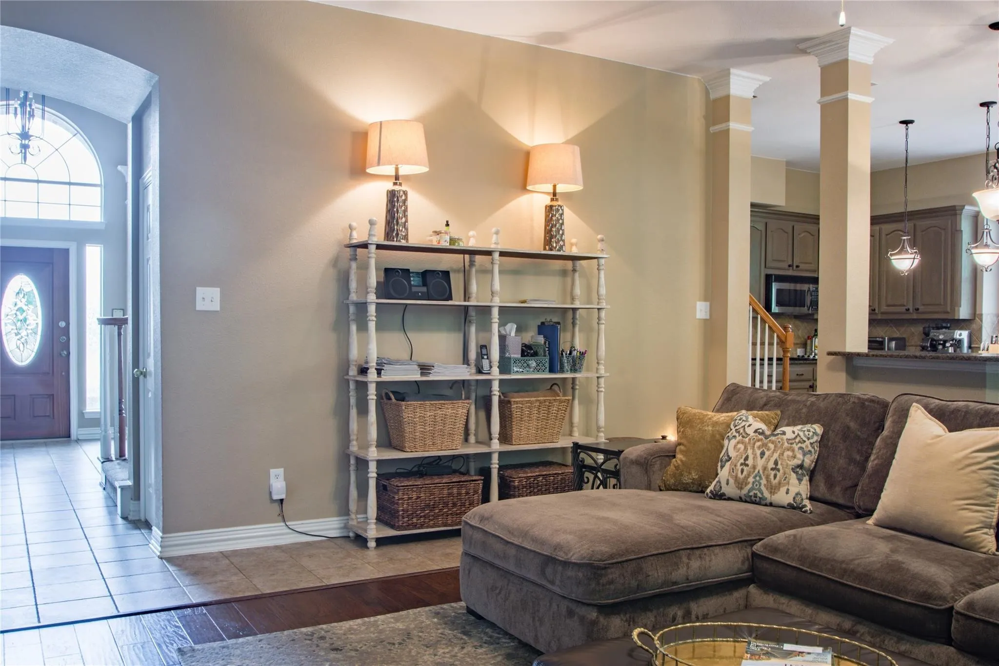 Single Family Residence For Rent in Denton County , 4504 Narrowbrook Drive, Flower Mound, Texas 75028, 4 Bedroom, 4 Bathroom, 2 Garage spaces, 3,417 Sqft, built in 2004, mls#21377793, Real Estate Agent in Flower Mound, Homes For Rent in Denton county, Homes For Rent in Flower Mound, Realtor in Flower Mound Texas, Real Estate Brokerage Independent Realty Texas, Luminita Cordes Realtor