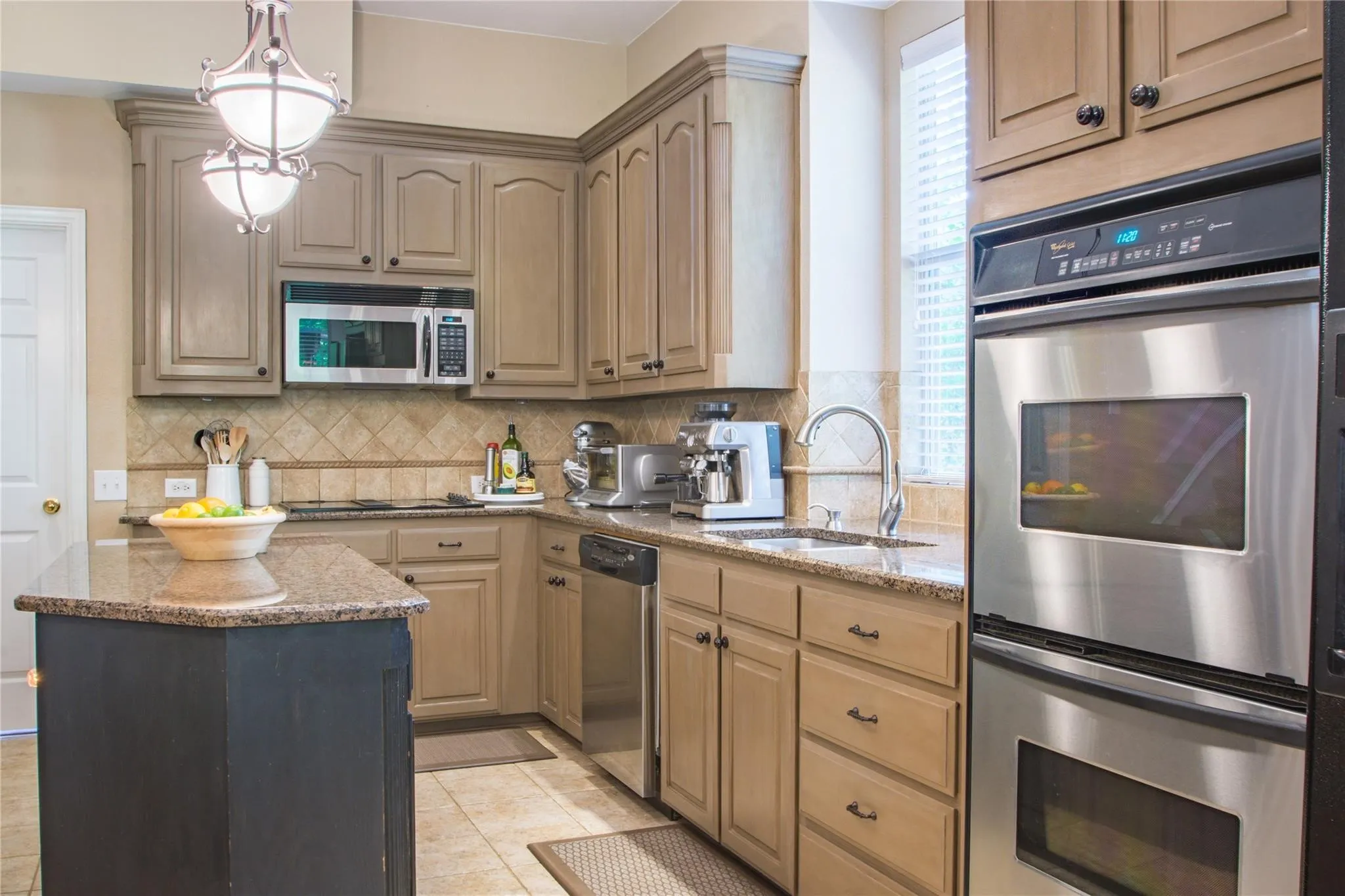 Single Family Residence For Rent in Denton County , 4504 Narrowbrook Drive, Flower Mound, Texas 75028, 4 Bedroom, 4 Bathroom, 2 Garage spaces, 3,417 Sqft, built in 2004, mls#21377793, Real Estate Agent in Flower Mound, Homes For Rent in Denton county, Homes For Rent in Flower Mound, Realtor in Flower Mound Texas, Real Estate Brokerage Independent Realty Texas, Luminita Cordes Realtor