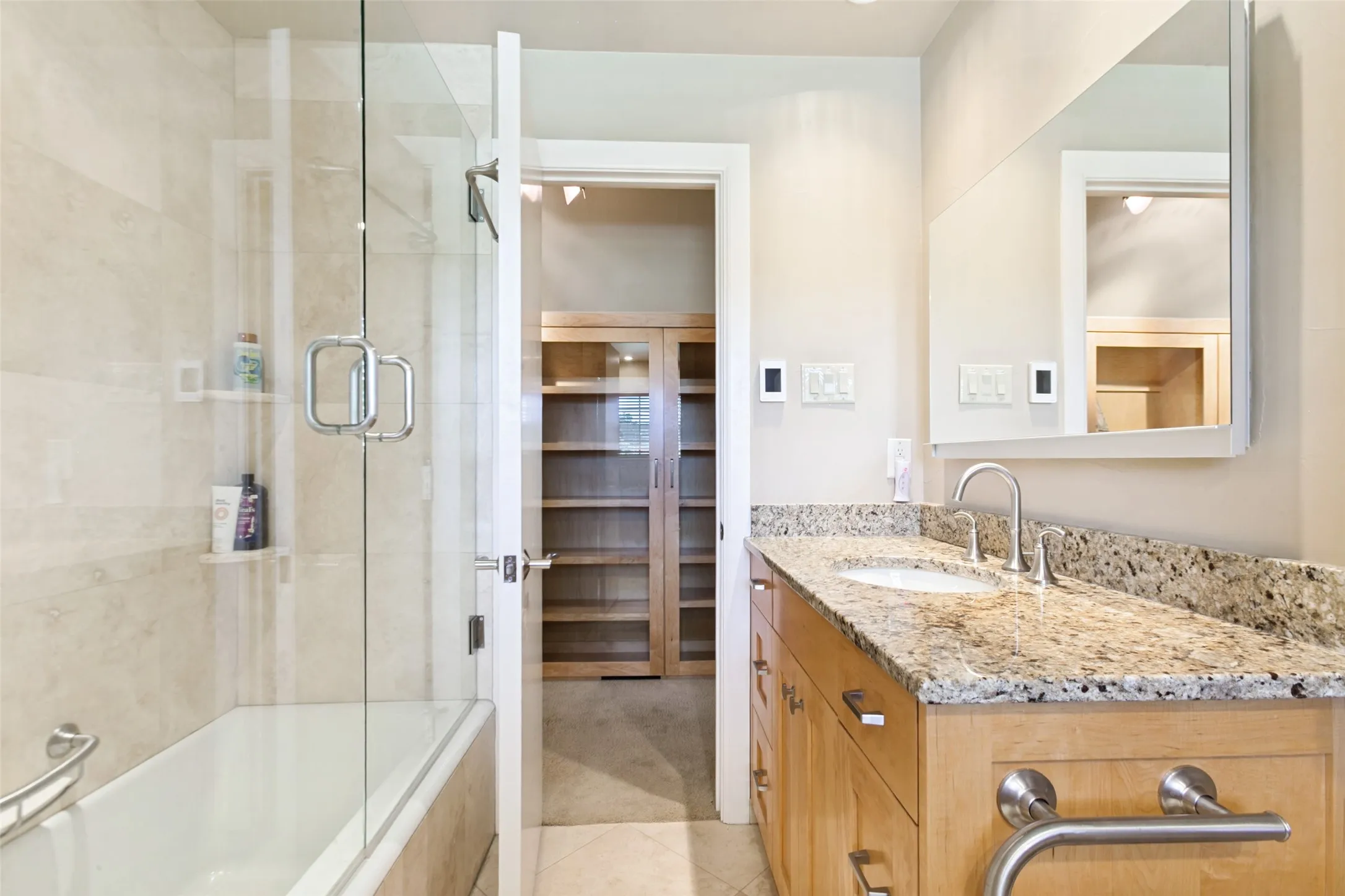 Single Family Residence For Sale in Collin County , 312 Canyon Valley Drive, Richardson, Texas 75080, 4 Bedroom, 3 Bathroom, 2 Garage spaces, 2,339 Sqft, built in 1970, mls#21378728, Real Estate Agent in Richardson, Homes For Sale in Collin county, Homes For Sale in Richardson, Realtor in Richardson Texas, Real Estate Brokerage Independent Realty Texas, Luminita Cordes Realtor