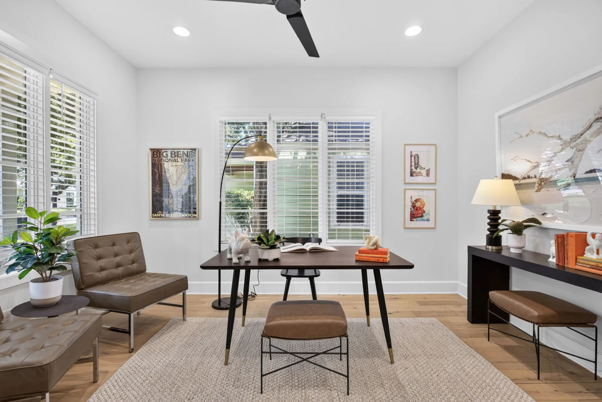 Single Family Residence For Sale in Tarrant County , 3837 Englewood Lane, Fort Worth, Texas 76107, 4 Bedroom, 3 Bathroom, 2 Garage spaces, 2,995 Sqft, built in 2021, mls#21376509, Real Estate Agent in Fort Worth, Homes For Sale in Tarrant county, Homes For Sale in Fort Worth, Realtor in Fort Worth Texas, Real Estate Brokerage Independent Realty Texas, Luminita Cordes Realtor