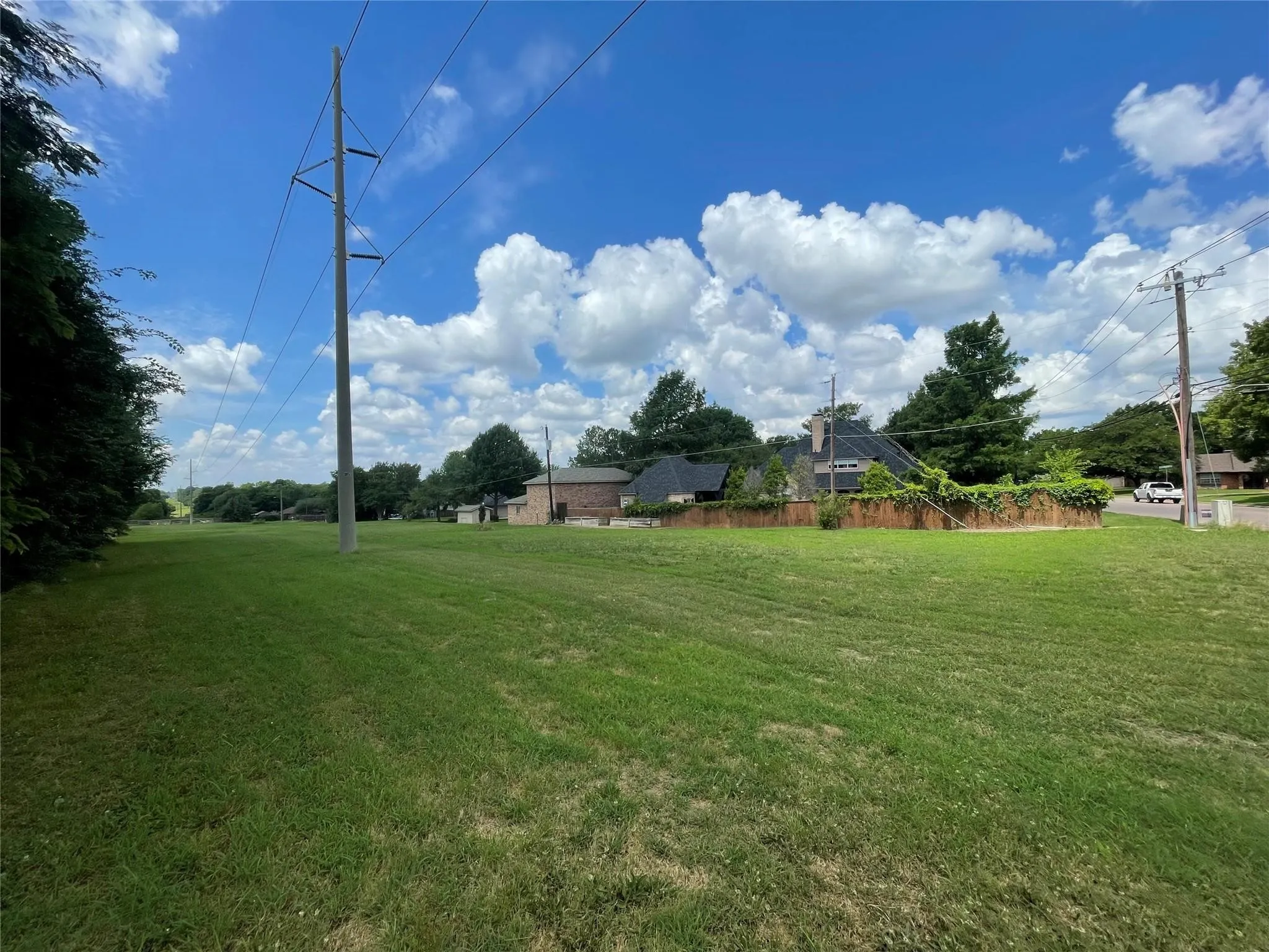 Unimproved Land For Sale in Grayson County , 1.63 acres W Lamberth Road, Sherman, Texas 75092, 0, 0, Garage spaces, 0 Sqft, built in 0, mls#21376241, Real Estate Agent in Sherman, Homes For Sale in Grayson county, Homes For Sale in Sherman, Realtor in Sherman Texas, Real Estate Brokerage Independent Realty Texas, Luminita Cordes Realtor