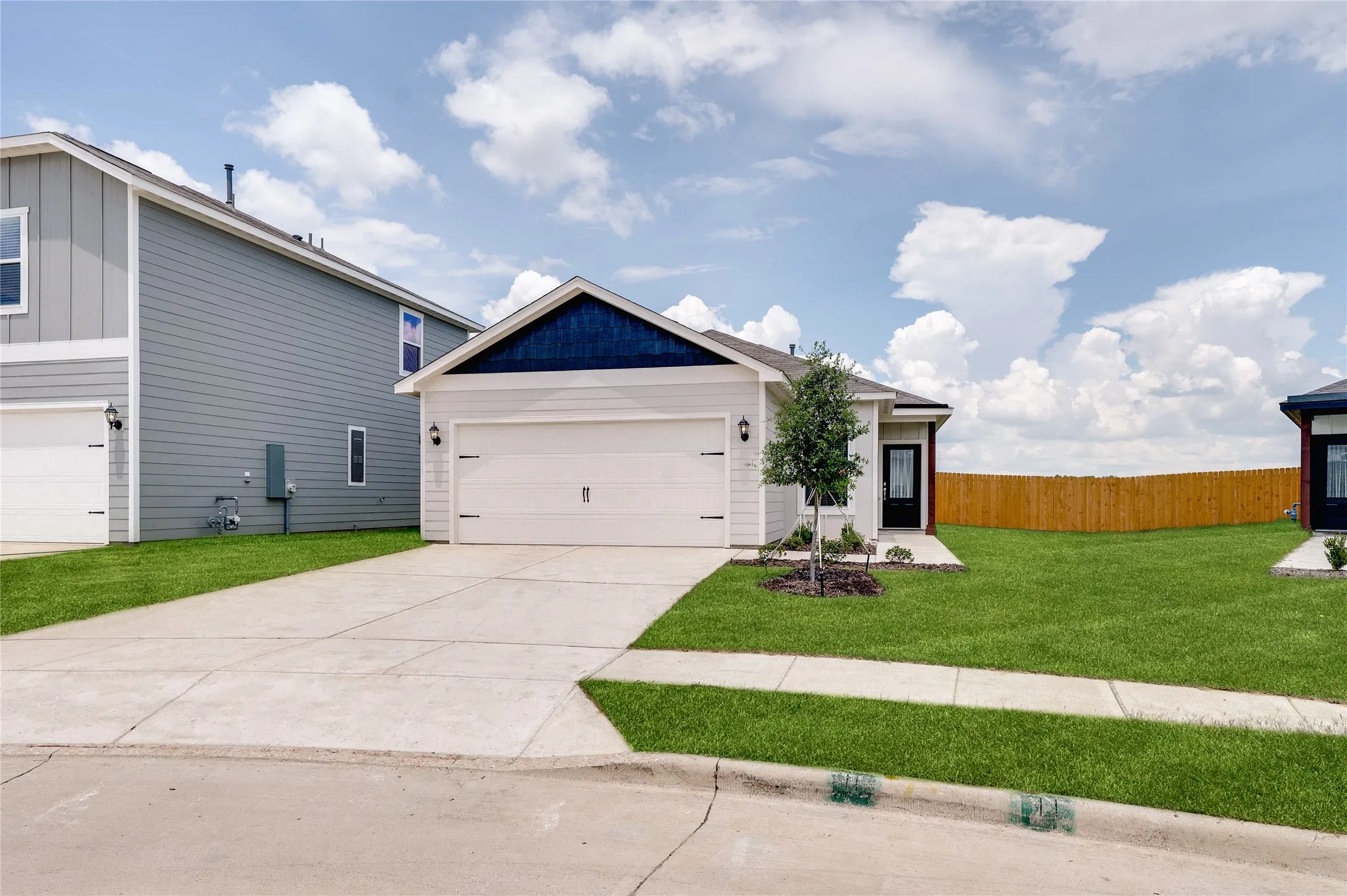 Single Family Residence For Sale in Kaufman County , 2027 Braveheart Drive, Crandall, Texas 75114, 3 Bedroom, 2 Bathroom, 2 Garage spaces, 1,301 Sqft, built in 2026, mls#21378821, Real Estate Agent in Crandall, Homes For Sale in Kaufman county, Homes For Sale in Crandall, Realtor in Crandall Texas, Real Estate Brokerage Independent Realty Texas, Luminita Cordes Realtor