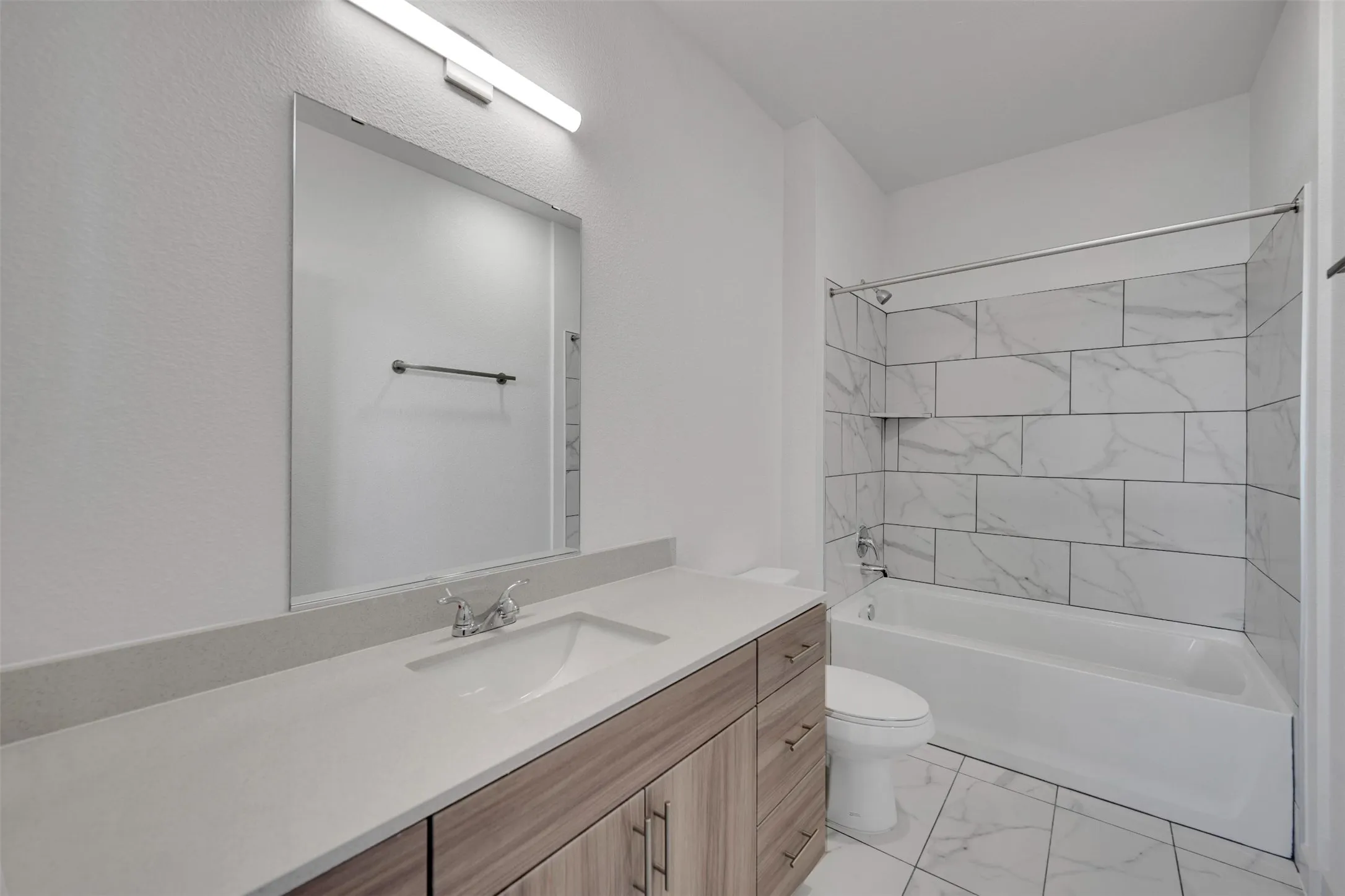 Townhouse For Rent in Dallas County , 10030 Garland Road 1702, Dallas, Texas 75218, 2 Bedroom, 3 Bathroom, 1 Garage spaces, 1,503 Sqft, built in 2023, mls#21378822, Real Estate Agent in Dallas, Homes For Rent in Dallas county, Homes For Rent in Dallas, Realtor in Dallas Texas, Real Estate Brokerage Independent Realty Texas, Luminita Cordes Realtor