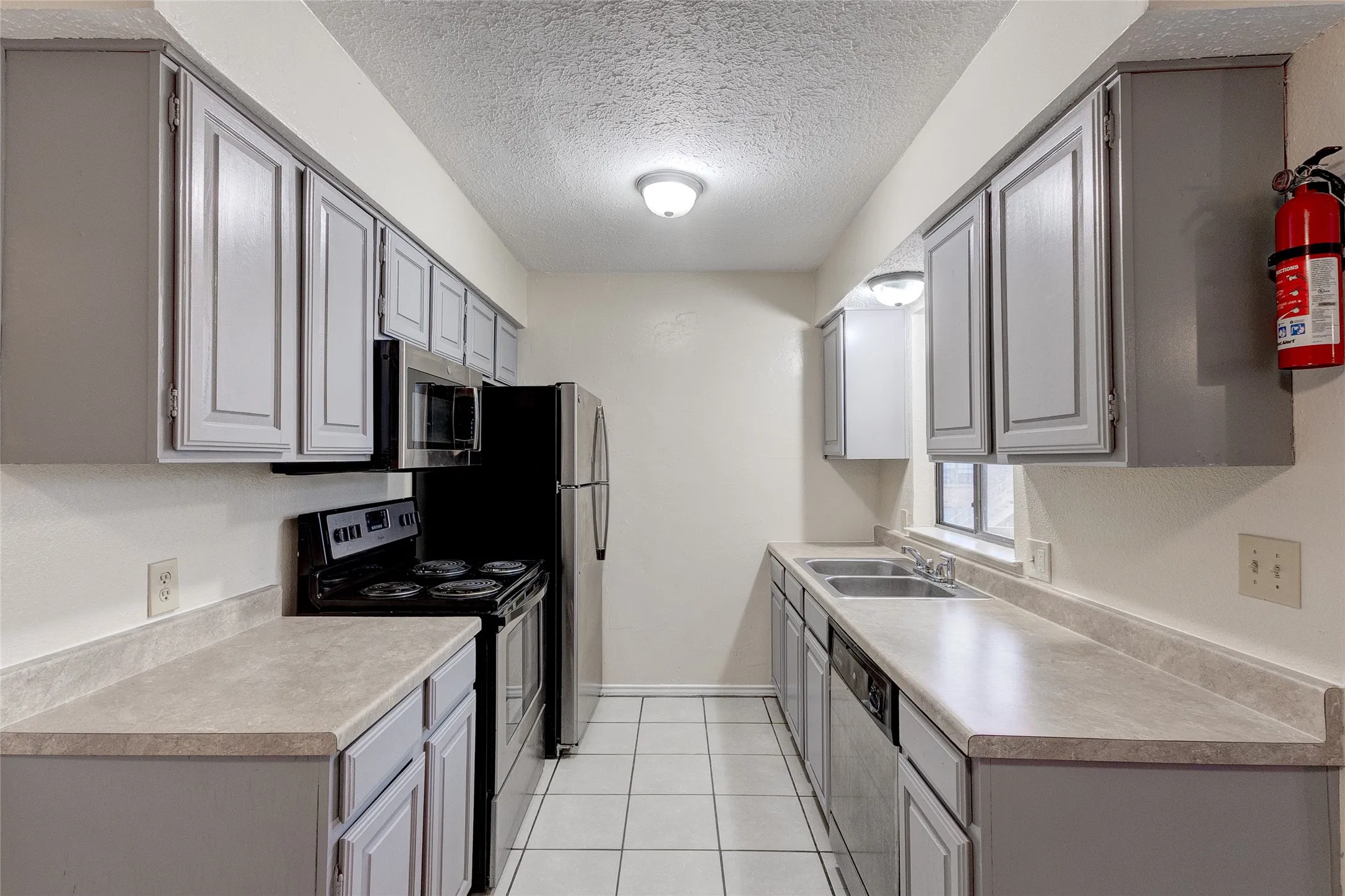 Apartment For Rent in Kaufman County , 201 W Trinity Street B, Forney, Texas 75126, 2 Bedroom, 2 Bathroom, Garage spaces, 984 Sqft, built in 1983, mls#21378825, Real Estate Agent in Forney, Homes For Rent in Kaufman county, Homes For Rent in Forney, Realtor in Forney Texas, Real Estate Brokerage Independent Realty Texas, Luminita Cordes Realtor