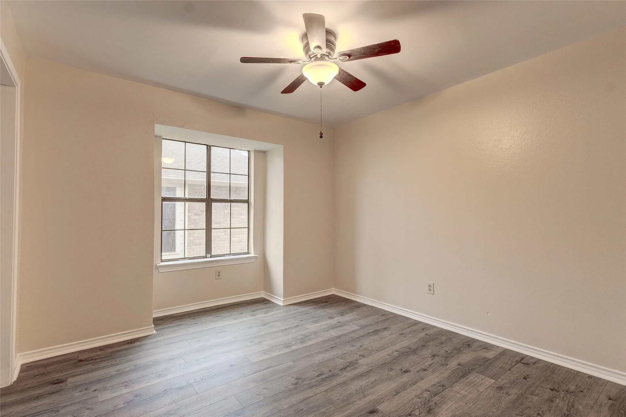 Apartment For Rent in Kaufman County , 201 W Trinity Street B, Forney, Texas 75126, 2 Bedroom, 2 Bathroom, Garage spaces, 984 Sqft, built in 1983, mls#21378825, Real Estate Agent in Forney, Homes For Rent in Kaufman county, Homes For Rent in Forney, Realtor in Forney Texas, Real Estate Brokerage Independent Realty Texas, Luminita Cordes Realtor