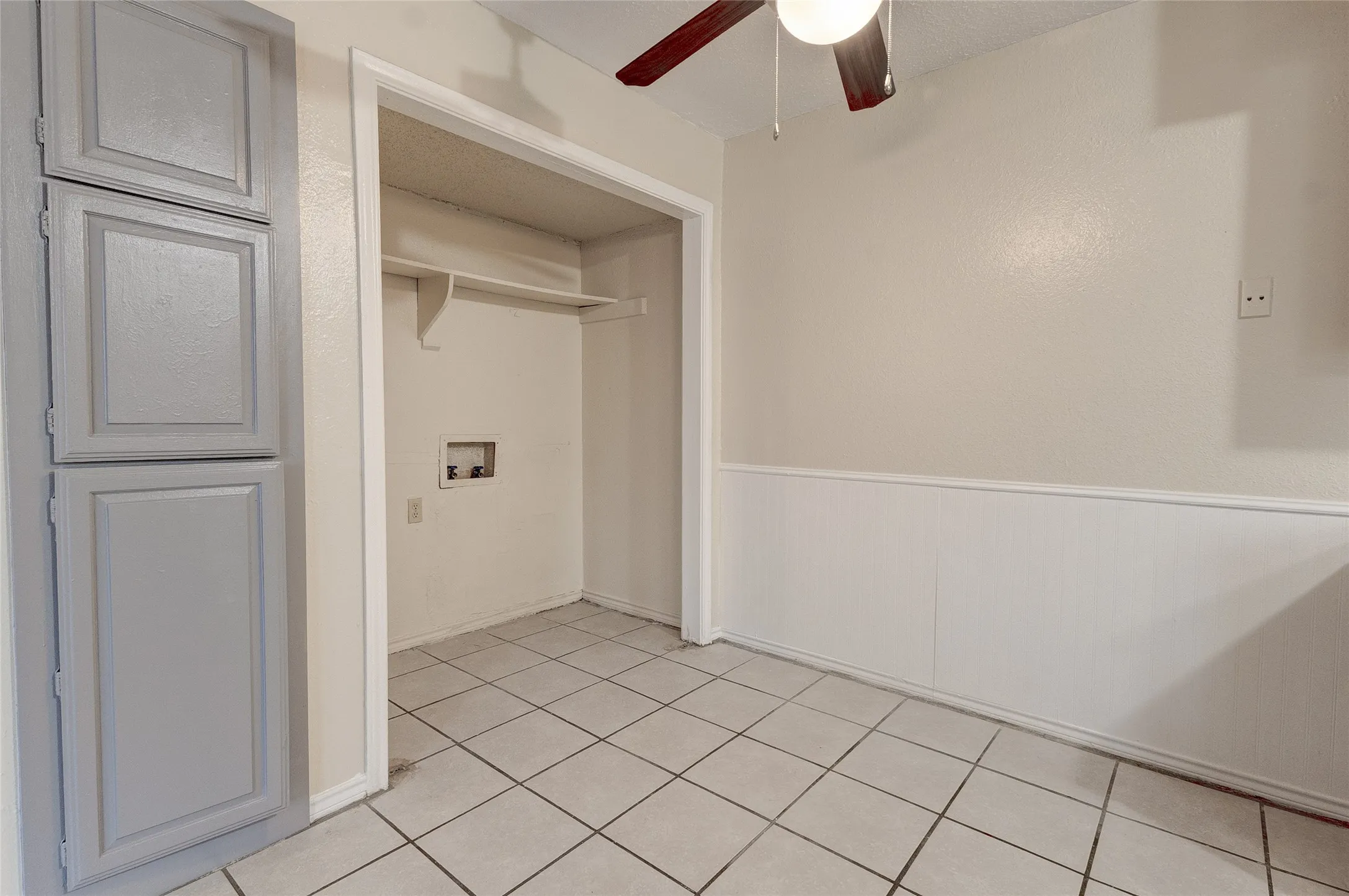 Apartment For Rent in Kaufman County , 201 W Trinity Street B, Forney, Texas 75126, 2 Bedroom, 2 Bathroom, Garage spaces, 984 Sqft, built in 1983, mls#21378825, Real Estate Agent in Forney, Homes For Rent in Kaufman county, Homes For Rent in Forney, Realtor in Forney Texas, Real Estate Brokerage Independent Realty Texas, Luminita Cordes Realtor