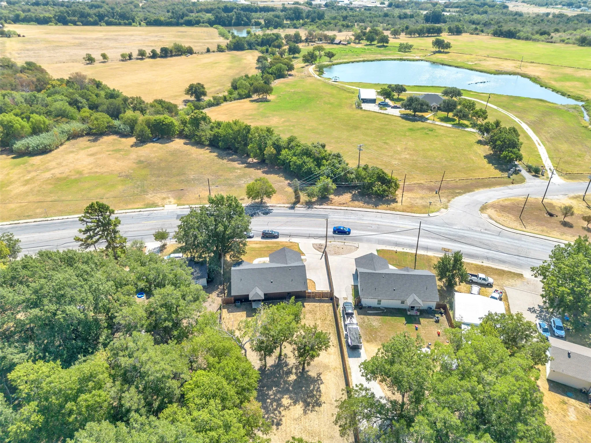 Single Family Residence For Sale in Johnson County , 928 Country Club Road, Cleburne, Texas 76033, 3 Bedroom, 2 Bathroom, 2 Garage spaces, 1,407 Sqft, built in 2024, mls#21375758, Real Estate Agent in Cleburne, Homes For Sale in Johnson county, Homes For Sale in Cleburne, Realtor in Cleburne Texas, Real Estate Brokerage Independent Realty Texas, Luminita Cordes Realtor