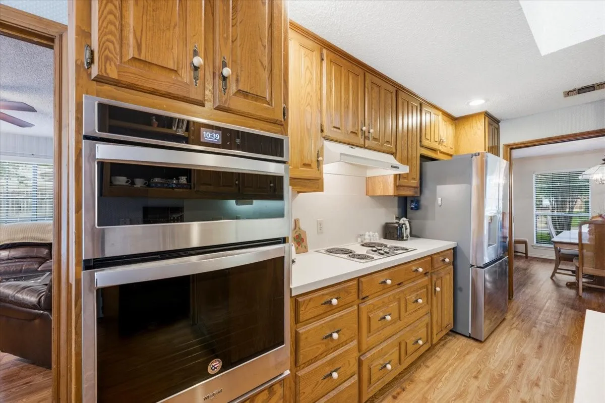 Single Family Residence For Sale in Tarrant County , 4604 Clay Court Lane, Arlington, Texas 76017, 4 Bedroom, 3 Bathroom, 2 Garage spaces, 2,445 Sqft, built in 1980, mls#21374903, Real Estate Agent in Arlington, Homes For Sale in Tarrant county, Homes For Sale in Arlington, Realtor in Arlington Texas, Real Estate Brokerage Independent Realty Texas, Luminita Cordes Realtor