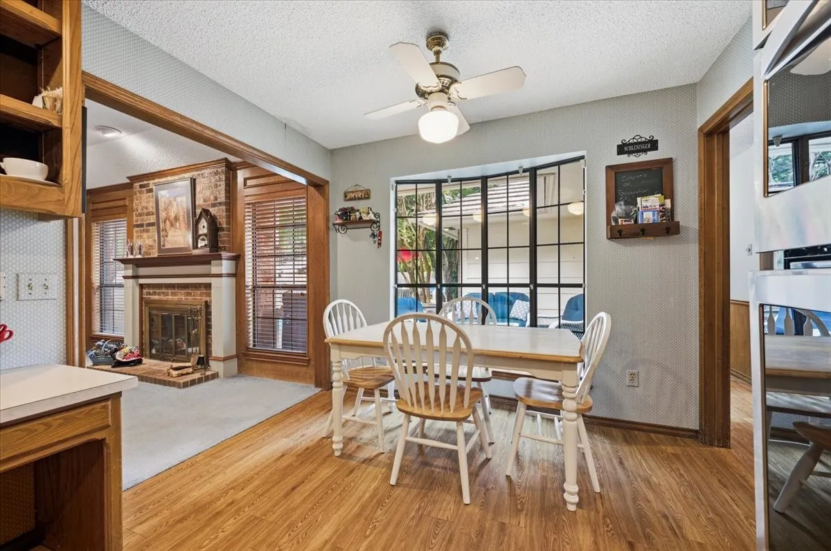Single Family Residence For Sale in Tarrant County , 4604 Clay Court Lane, Arlington, Texas 76017, 4 Bedroom, 3 Bathroom, 2 Garage spaces, 2,445 Sqft, built in 1980, mls#21374903, Real Estate Agent in Arlington, Homes For Sale in Tarrant county, Homes For Sale in Arlington, Realtor in Arlington Texas, Real Estate Brokerage Independent Realty Texas, Luminita Cordes Realtor