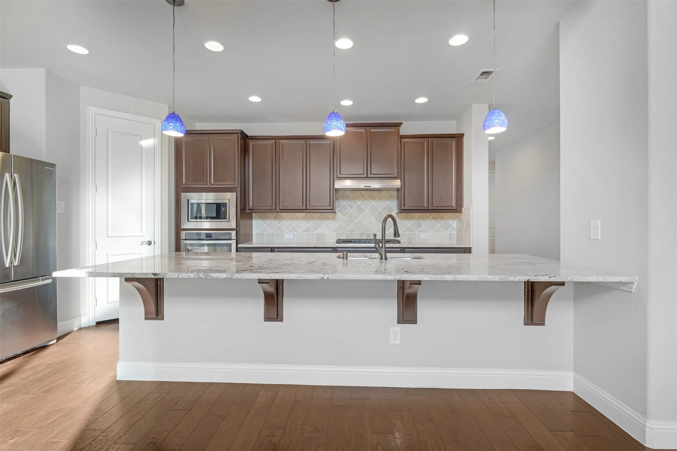 Single Family Residence For Rent in Denton County , 4458 Hartebeest Trail, Frisco, Texas 75034, 4 Bedroom, 4 Bathroom, 3 Garage spaces, 3,823 Sqft, built in 2016, mls#21378842, Real Estate Agent in Frisco, Homes For Rent in Denton county, Homes For Rent in Frisco, Realtor in Frisco Texas, Real Estate Brokerage Independent Realty Texas, Luminita Cordes Realtor