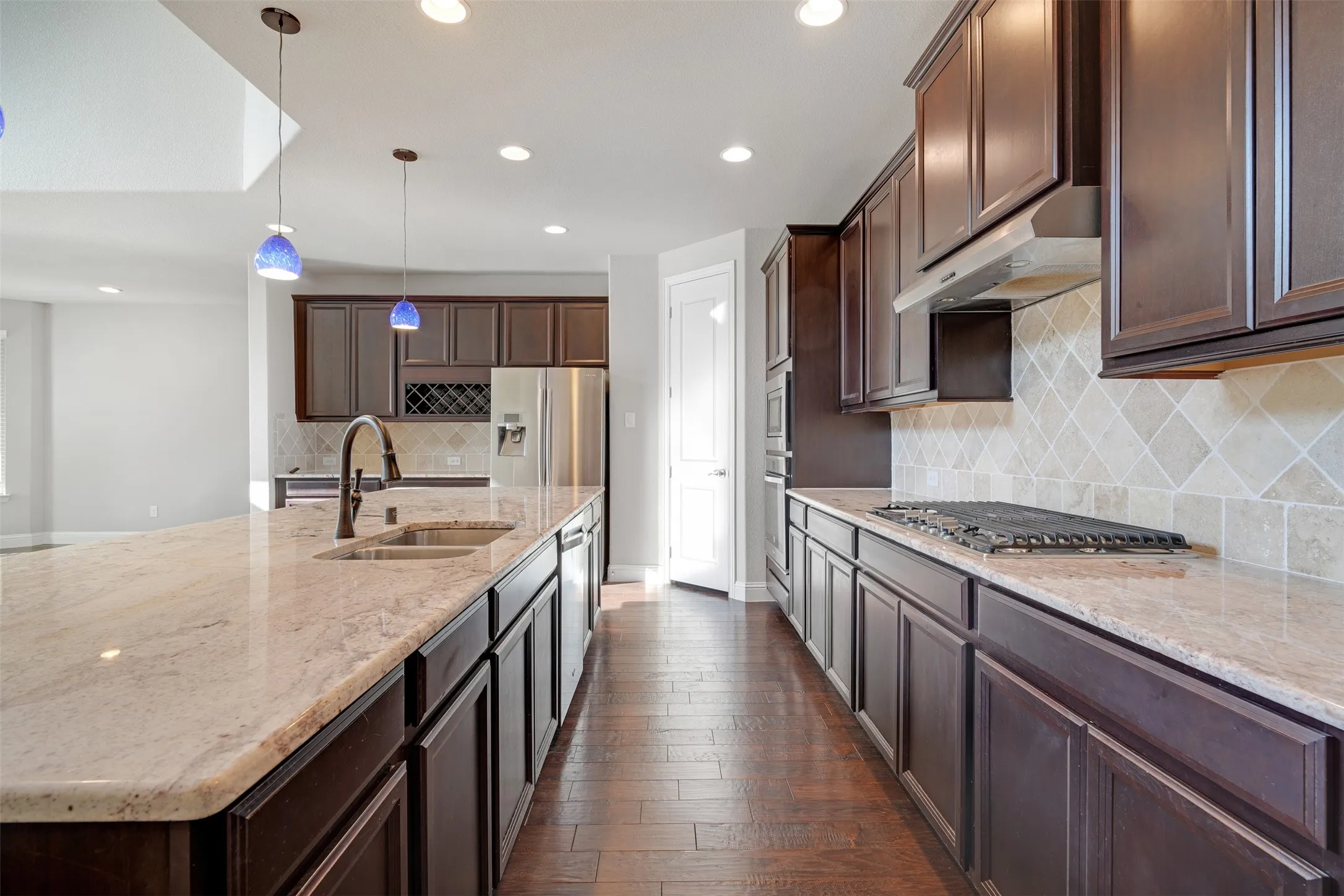 Single Family Residence For Rent in Denton County , 4458 Hartebeest Trail, Frisco, Texas 75034, 4 Bedroom, 4 Bathroom, 3 Garage spaces, 3,823 Sqft, built in 2016, mls#21378842, Real Estate Agent in Frisco, Homes For Rent in Denton county, Homes For Rent in Frisco, Realtor in Frisco Texas, Real Estate Brokerage Independent Realty Texas, Luminita Cordes Realtor