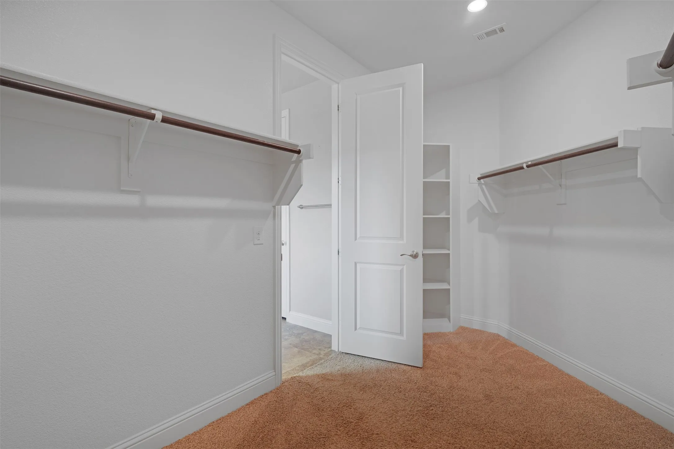 Single Family Residence For Rent in Denton County , 4458 Hartebeest Trail, Frisco, Texas 75034, 4 Bedroom, 4 Bathroom, 3 Garage spaces, 3,823 Sqft, built in 2016, mls#21378842, Real Estate Agent in Frisco, Homes For Rent in Denton county, Homes For Rent in Frisco, Realtor in Frisco Texas, Real Estate Brokerage Independent Realty Texas, Luminita Cordes Realtor