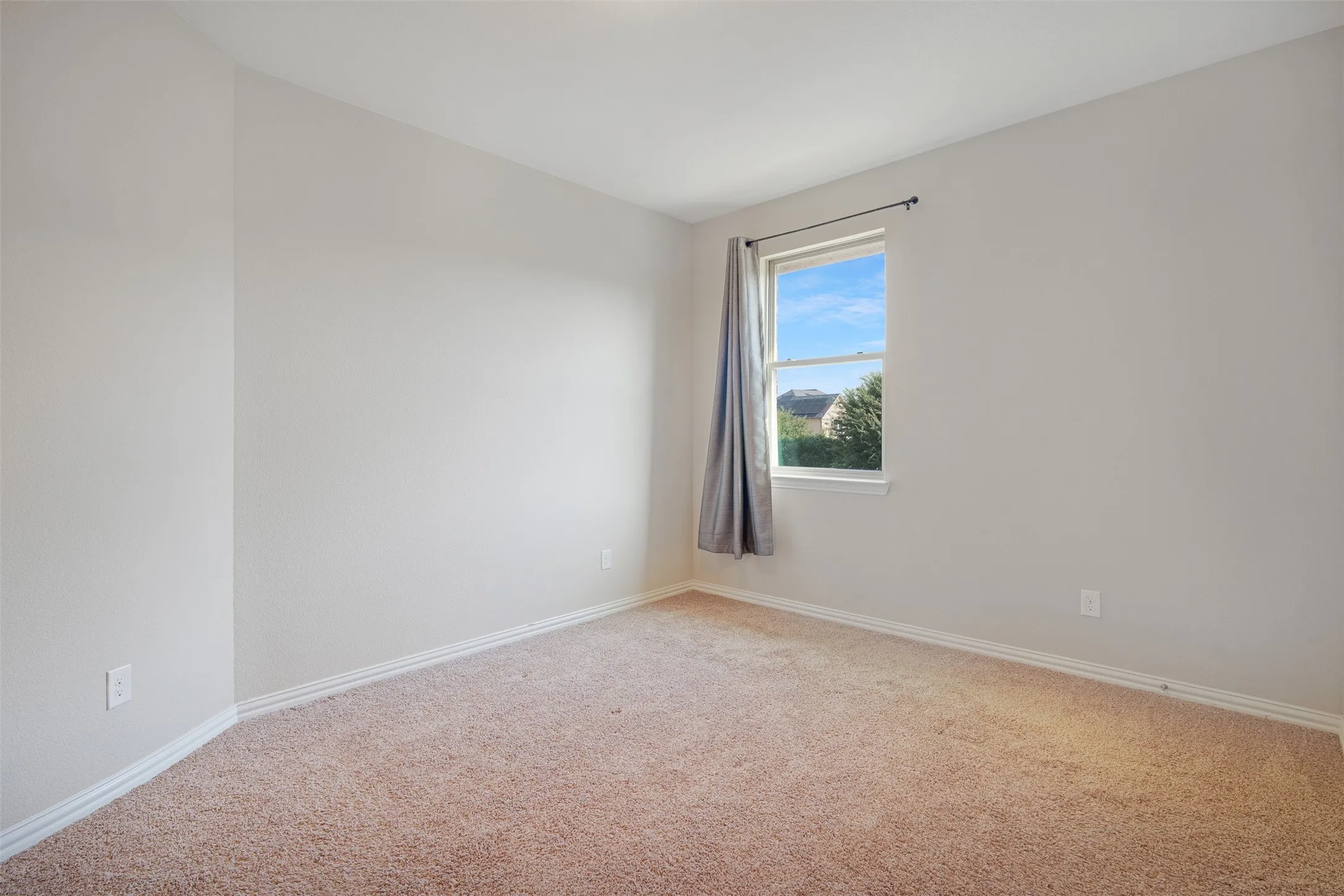 Single Family Residence For Rent in Denton County , 4458 Hartebeest Trail, Frisco, Texas 75034, 4 Bedroom, 4 Bathroom, 3 Garage spaces, 3,823 Sqft, built in 2016, mls#21378842, Real Estate Agent in Frisco, Homes For Rent in Denton county, Homes For Rent in Frisco, Realtor in Frisco Texas, Real Estate Brokerage Independent Realty Texas, Luminita Cordes Realtor